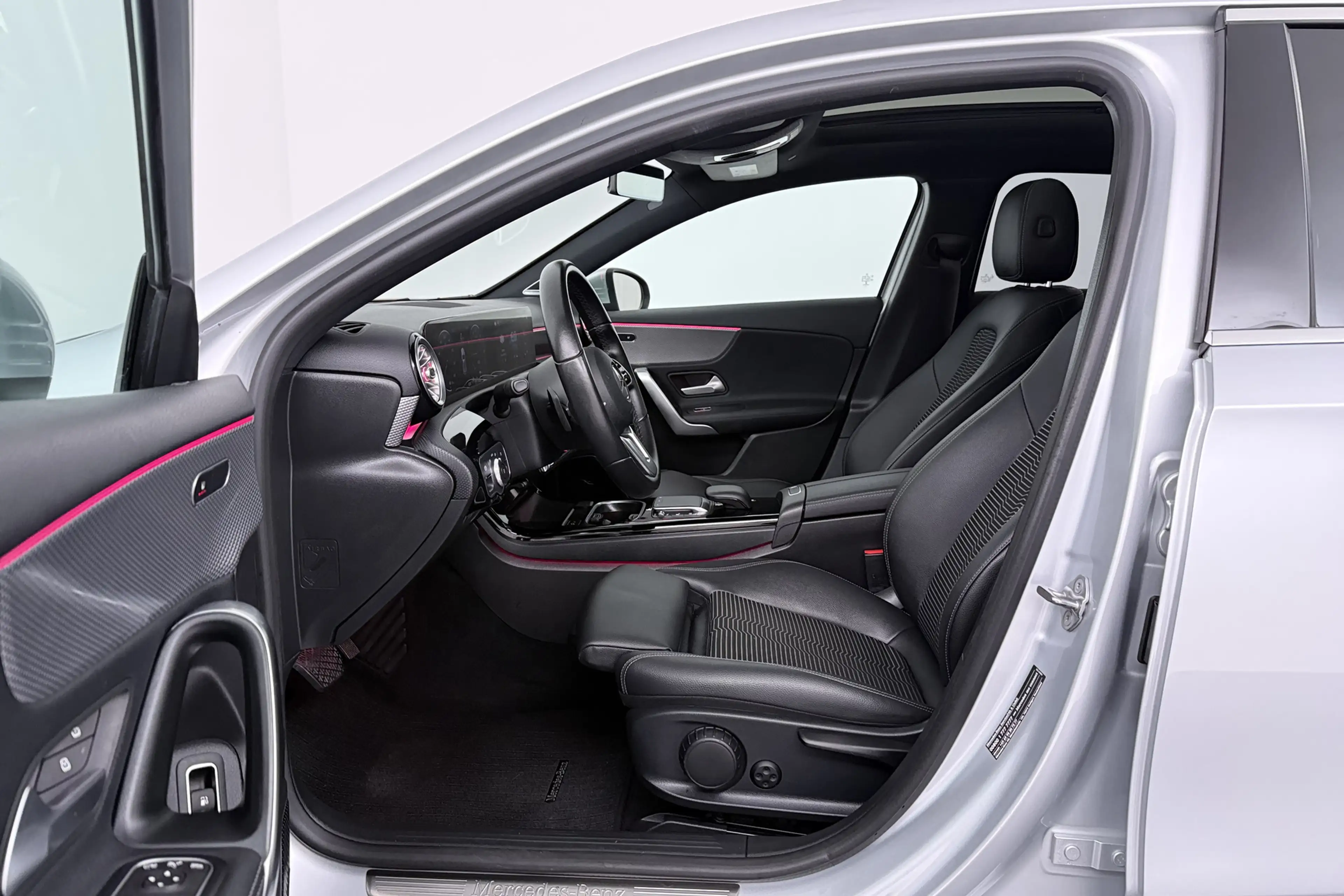 Mercedes-Benz A 250 e Business Solution AMG Limited (PANORAMADAK, SFEE — photo 22