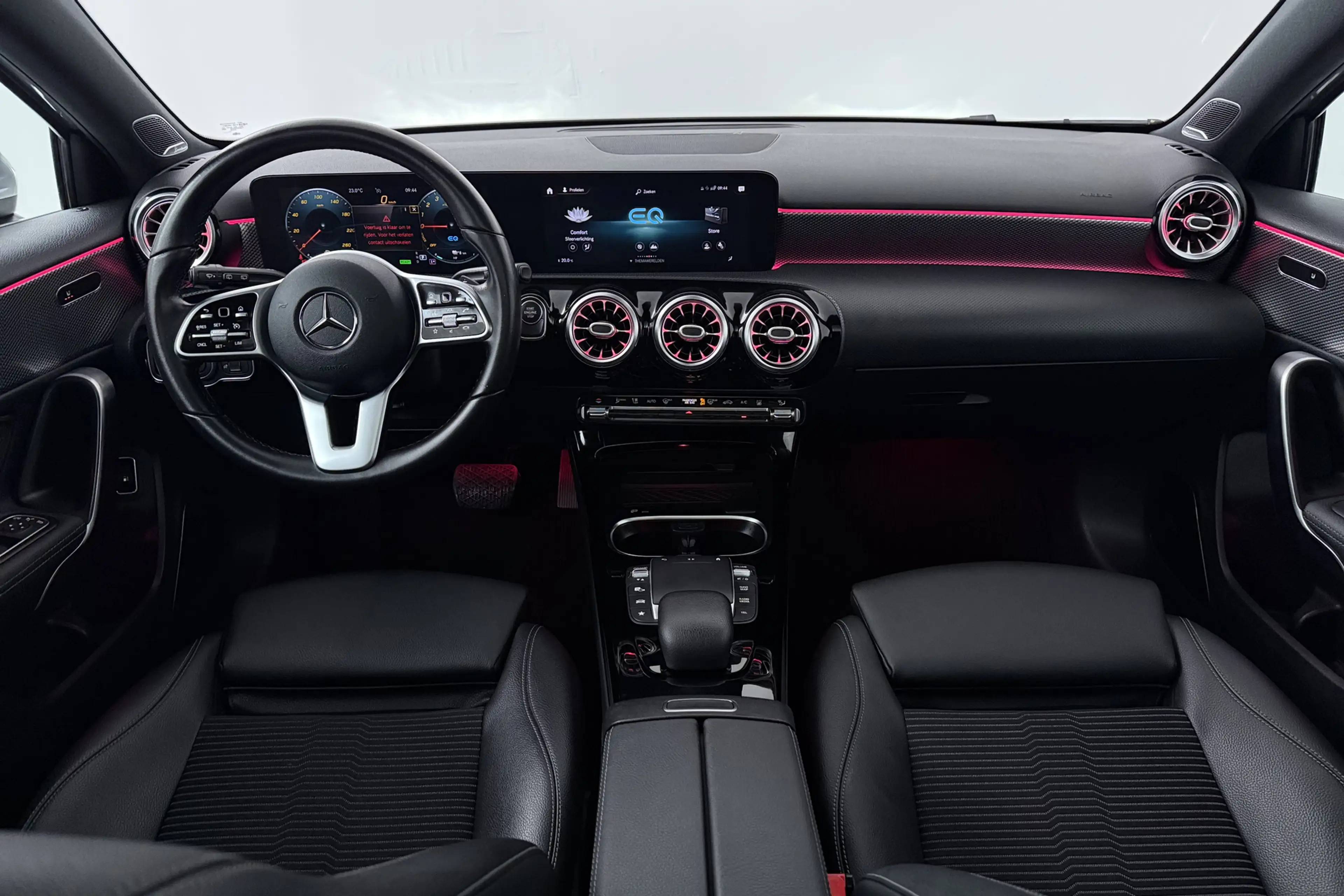 Mercedes-Benz A 250 e Business Solution AMG Limited (PANORAMADAK, SFEE — photo 3