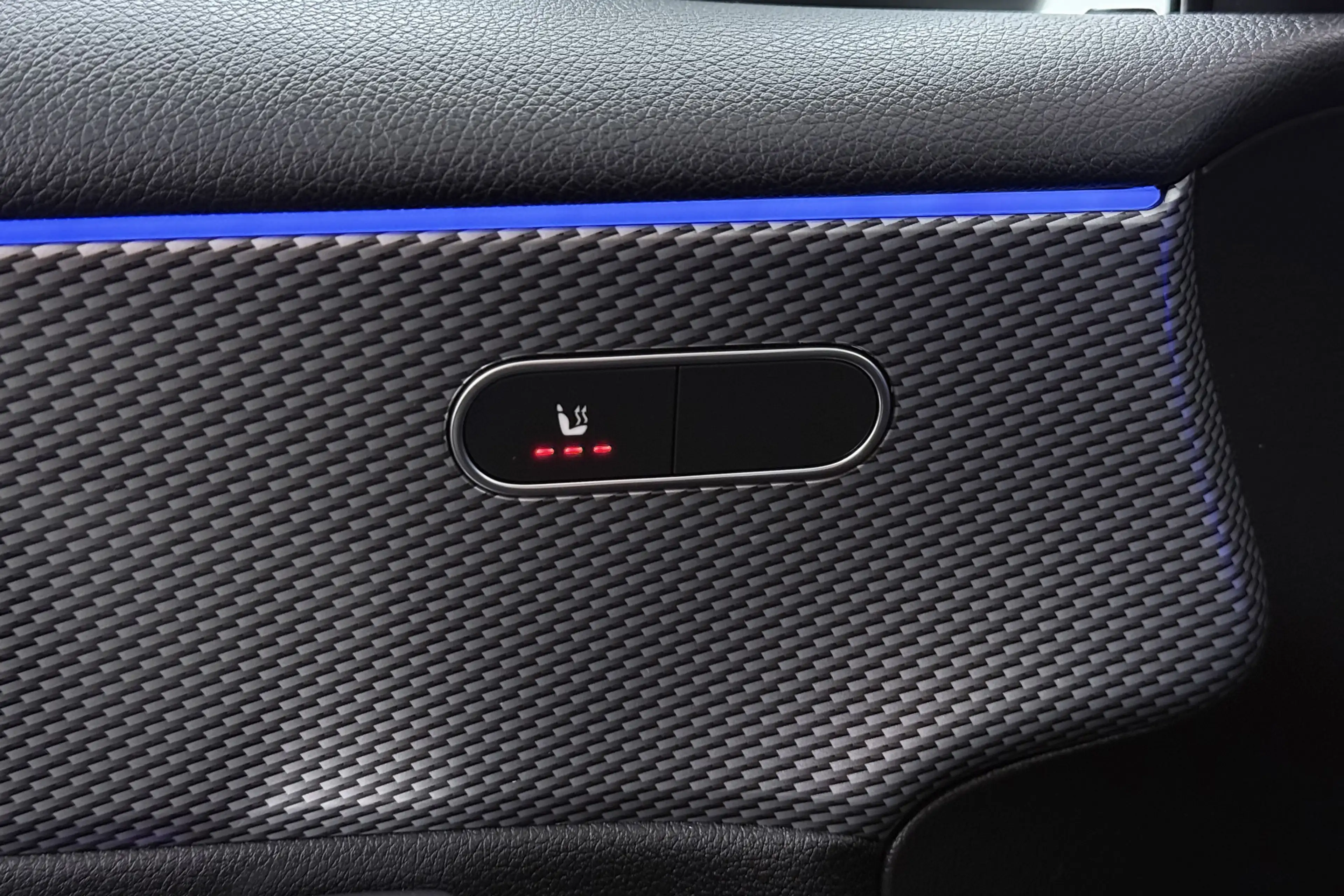 Mercedes-Benz A 250 e Business Solution AMG Limited (PANORAMADAK, SFEE — photo 12