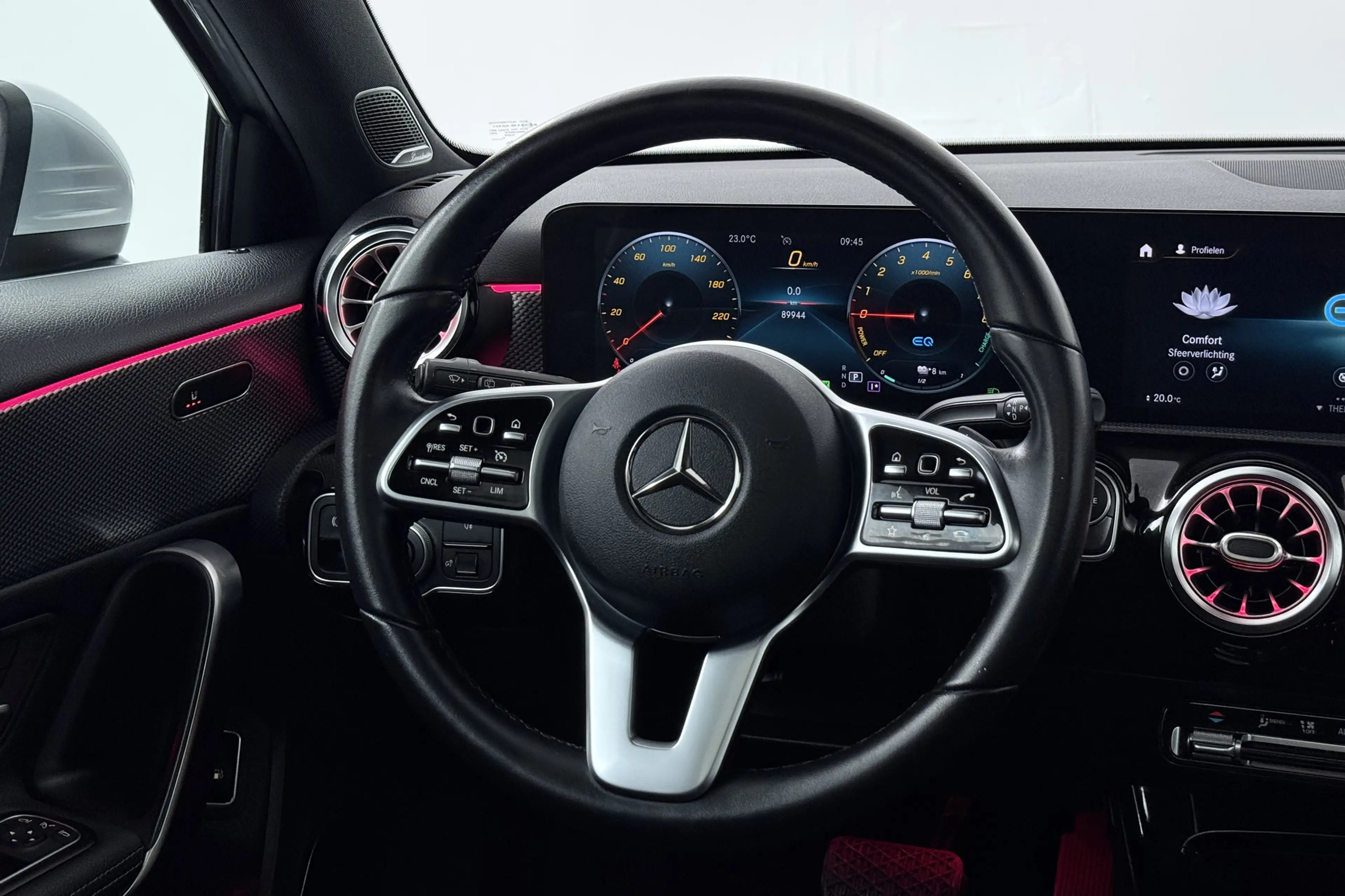 Mercedes-Benz A 250 e Business Solution AMG Limited (PANORAMADAK, SFEE — photo 4