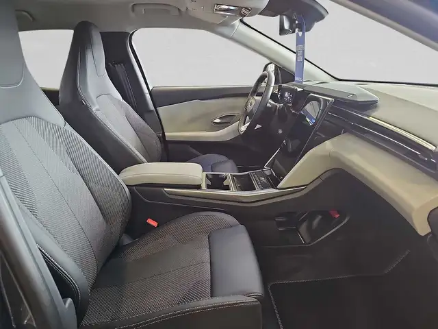 Ford Explorer view 8