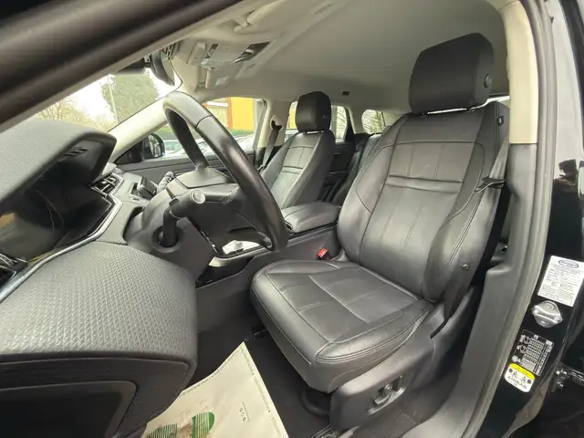 Land Rover Range Rover Evoque view 6