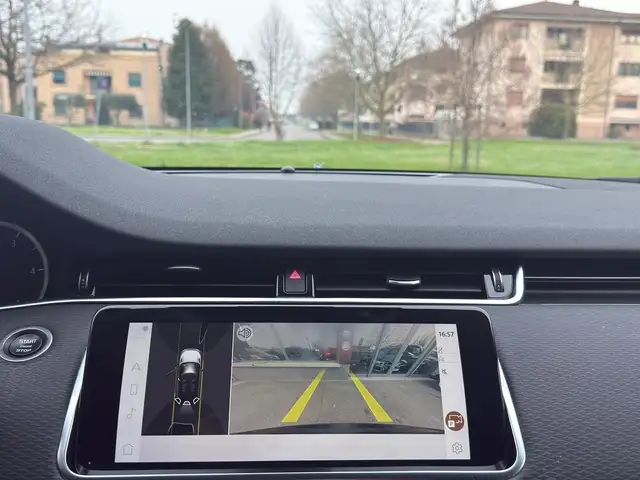 Land Rover Range Rover Evoque view 9