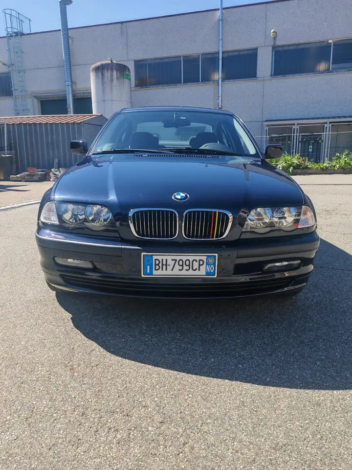 BMW 320i Eletta, foto 1