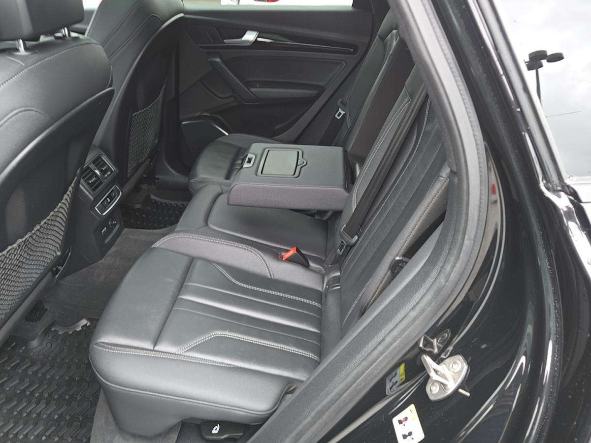 2021 Audi Q5 Progressiv 45 TFSI quattro thumb 10