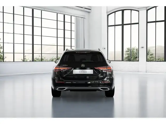 Mercedes-Benz C-Class view 6