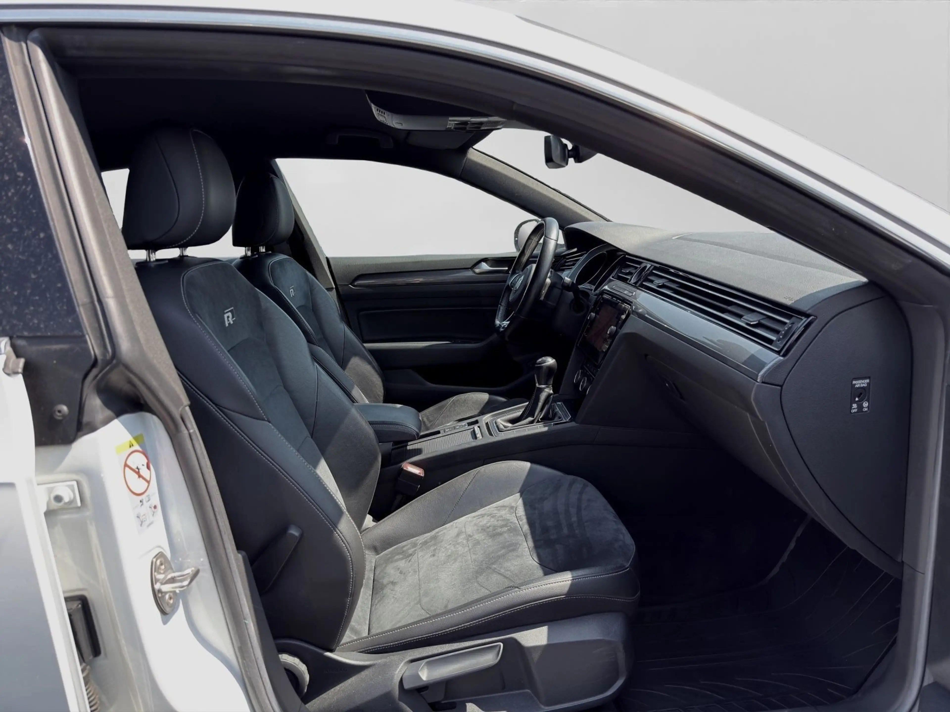 Volkswagen Arteon TDI R-LINE LED NAVI KEYLESS — photo 4