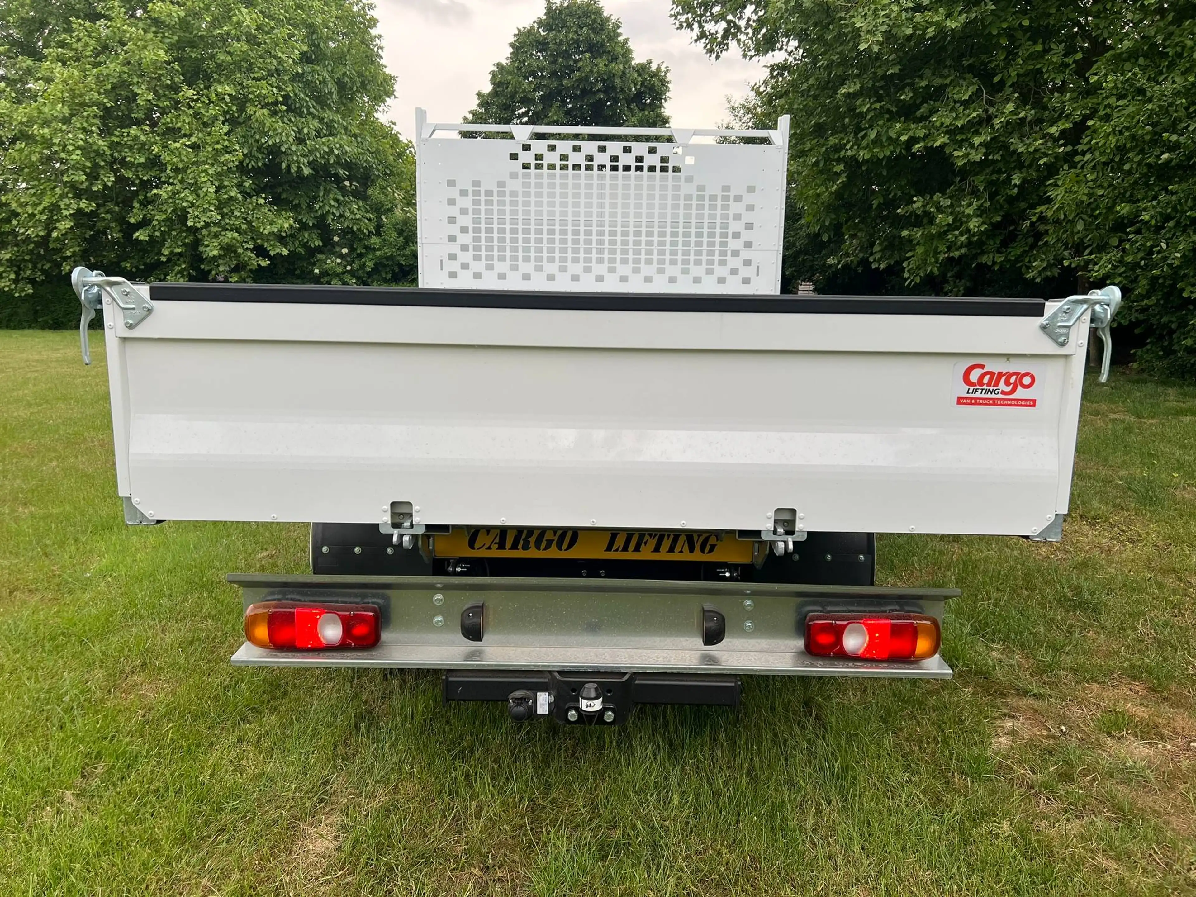 Mitsubishi Canter Fuso Canter 3C15 Kipper-materialenkoffer STOCKDEAL — photo 8