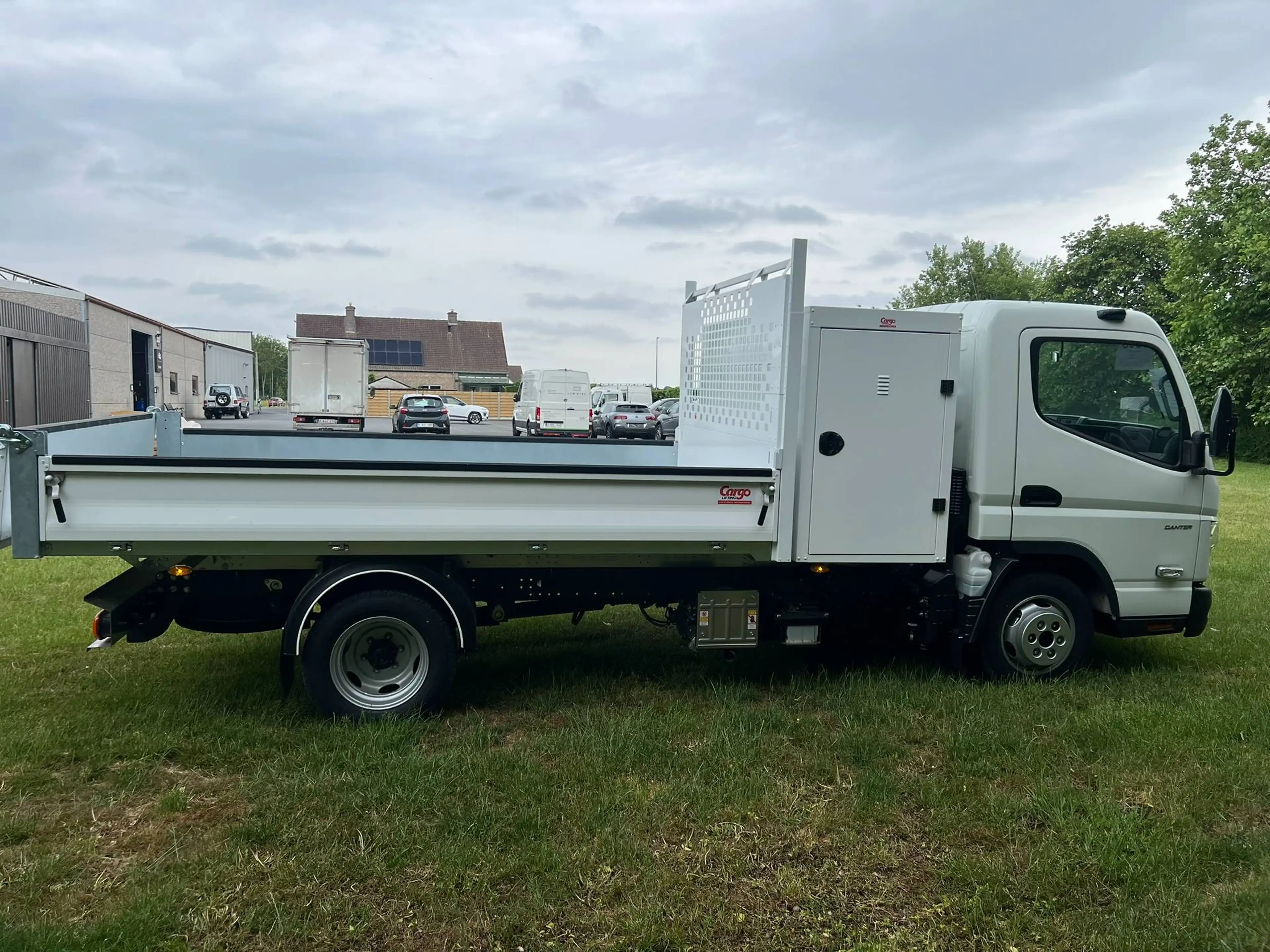 Mitsubishi Canter Fuso Canter 3C15 Kipper-materialenkoffer STOCKDEAL — photo 4
