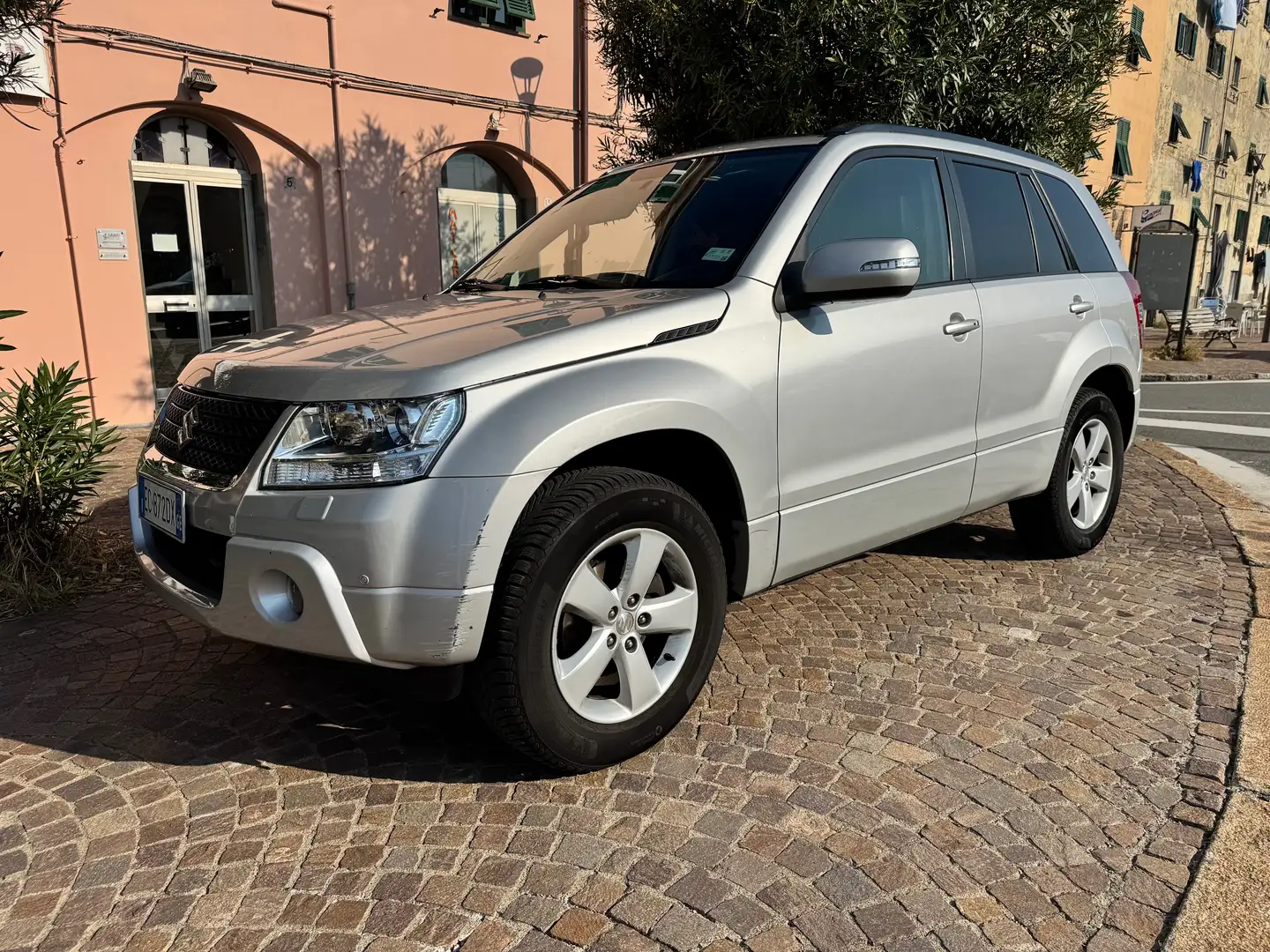 Suzuki Grand Vitara Grand Vitara 5p 2.4 vvt crossover Executive E5 Argent - 2
