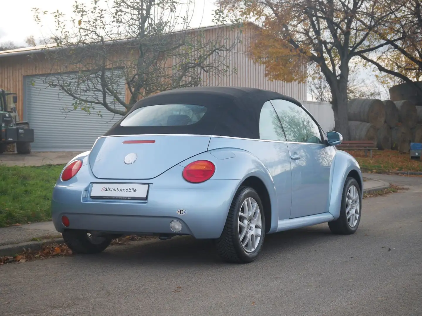 Volkswagen New Beetle Cabriolet 1.4 Bleu - 2