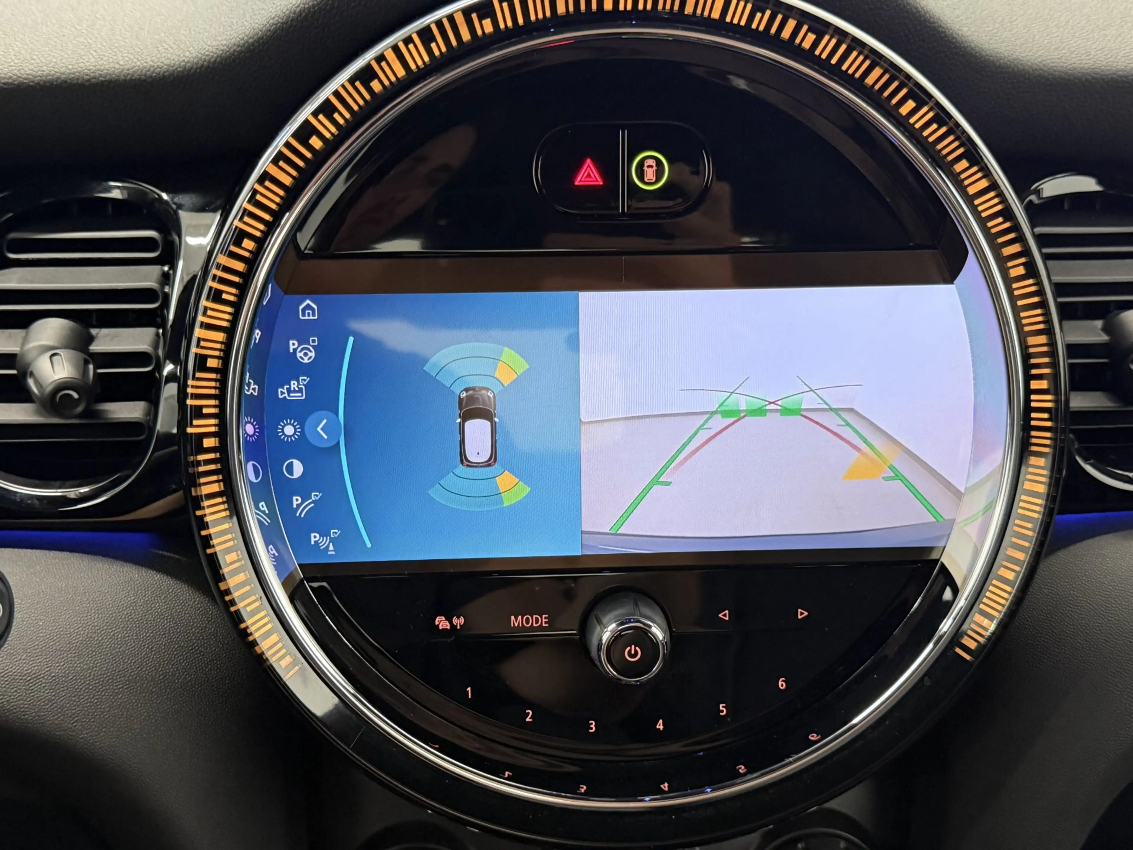 MINI Cooper SE — photo 9