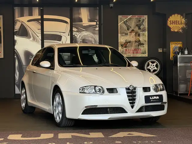Alfa Romeo 147 3.2 GTA V6 -Bianco nuvola- ASI e RIAR -1 di 250-