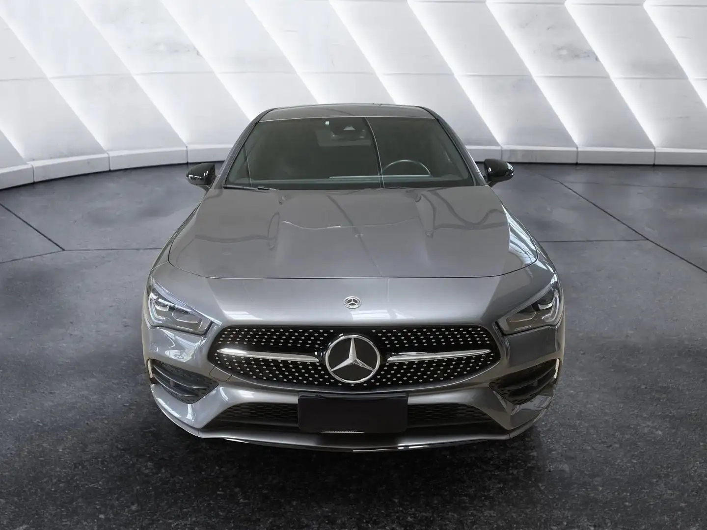 Mercedes-Benz CLA 200 CLA 200 d Automatic Shooting Brake AMG Line Advan Grijs - 2