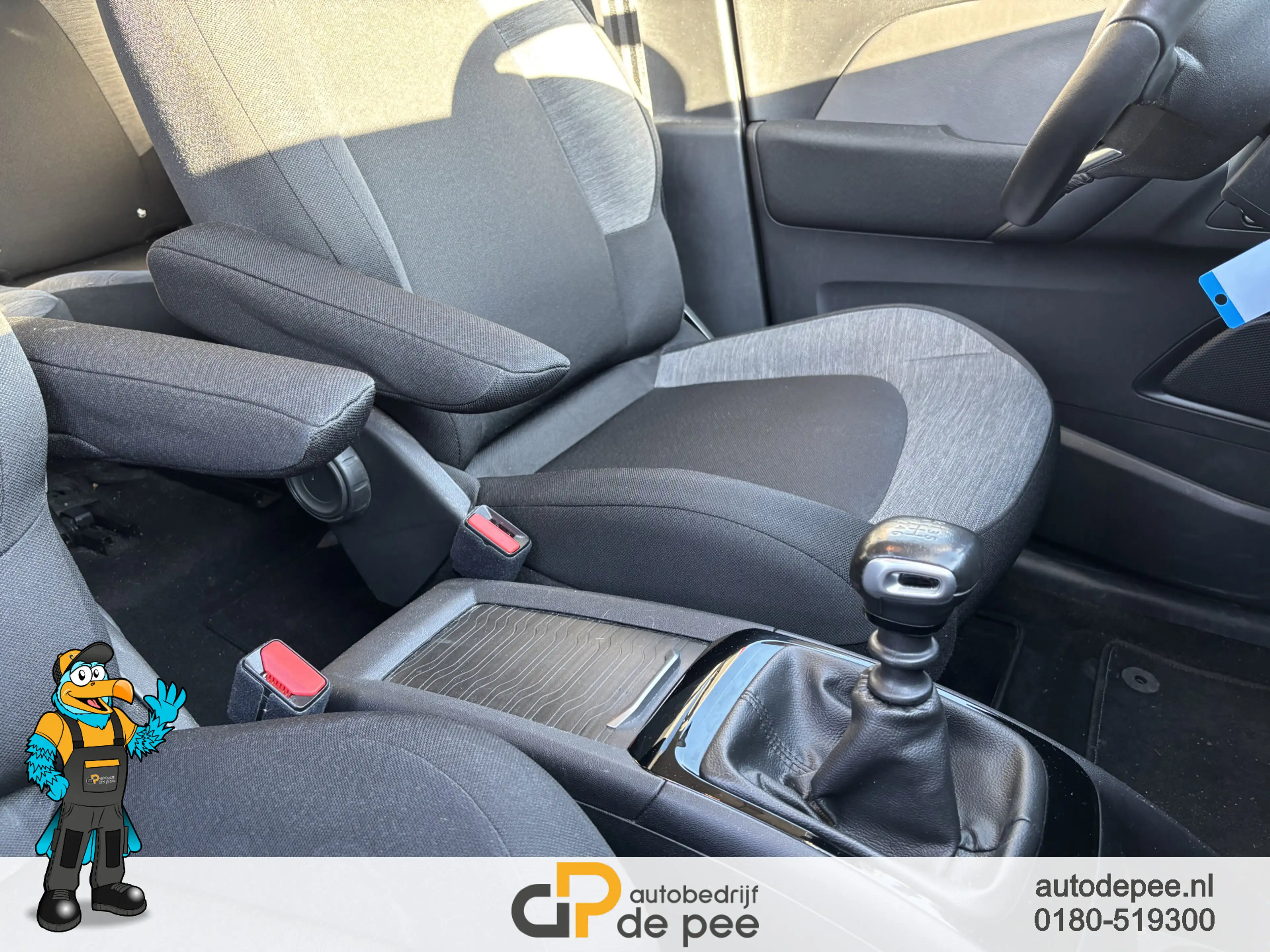 Citroen Grand C4 SpaceTourer 1.2 PureTech Business GARANTIE/CARPLAY/7-PERS/CLIM — photo 13