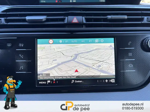 Citroen Grand C4 Spacetourer view 10