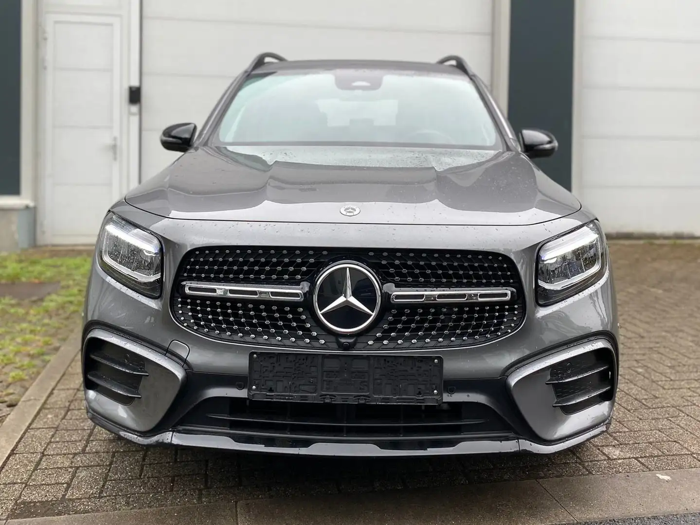 Mercedes-Benz GLB 180 AMG | Night | Trekhaak | Keyless | 7 zitplaatsen Gri - 2