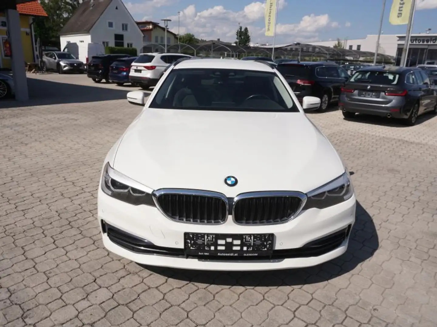 BMW 520 d Kombi Diesel Touring Aut. *SPORTLINE* Білий - 2
