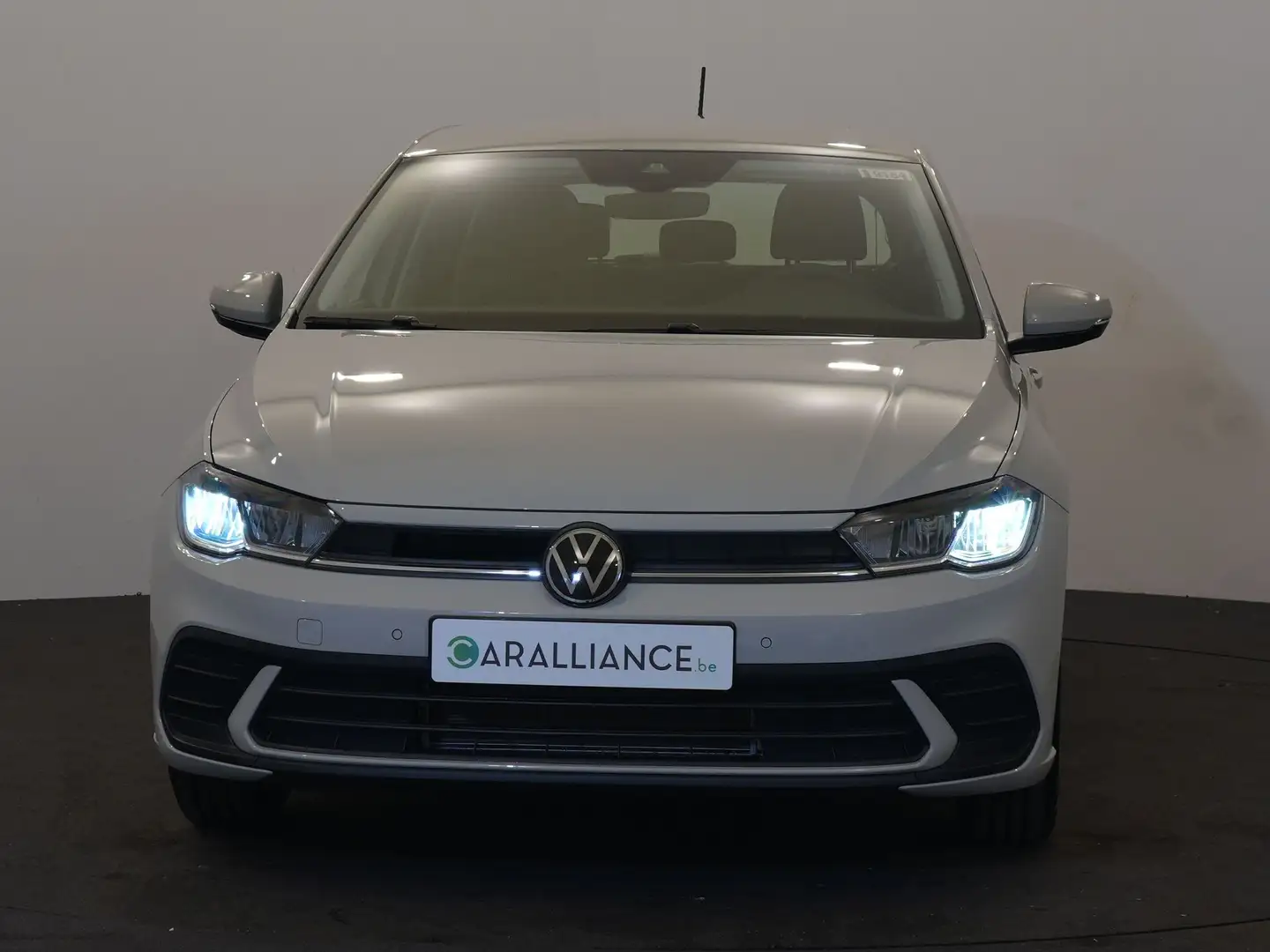 Volkswagen Polo 1.0MPI|LED|NAVbyAPP|SGS.CH|PDC|Lane+FrontAssist Grijs - 2