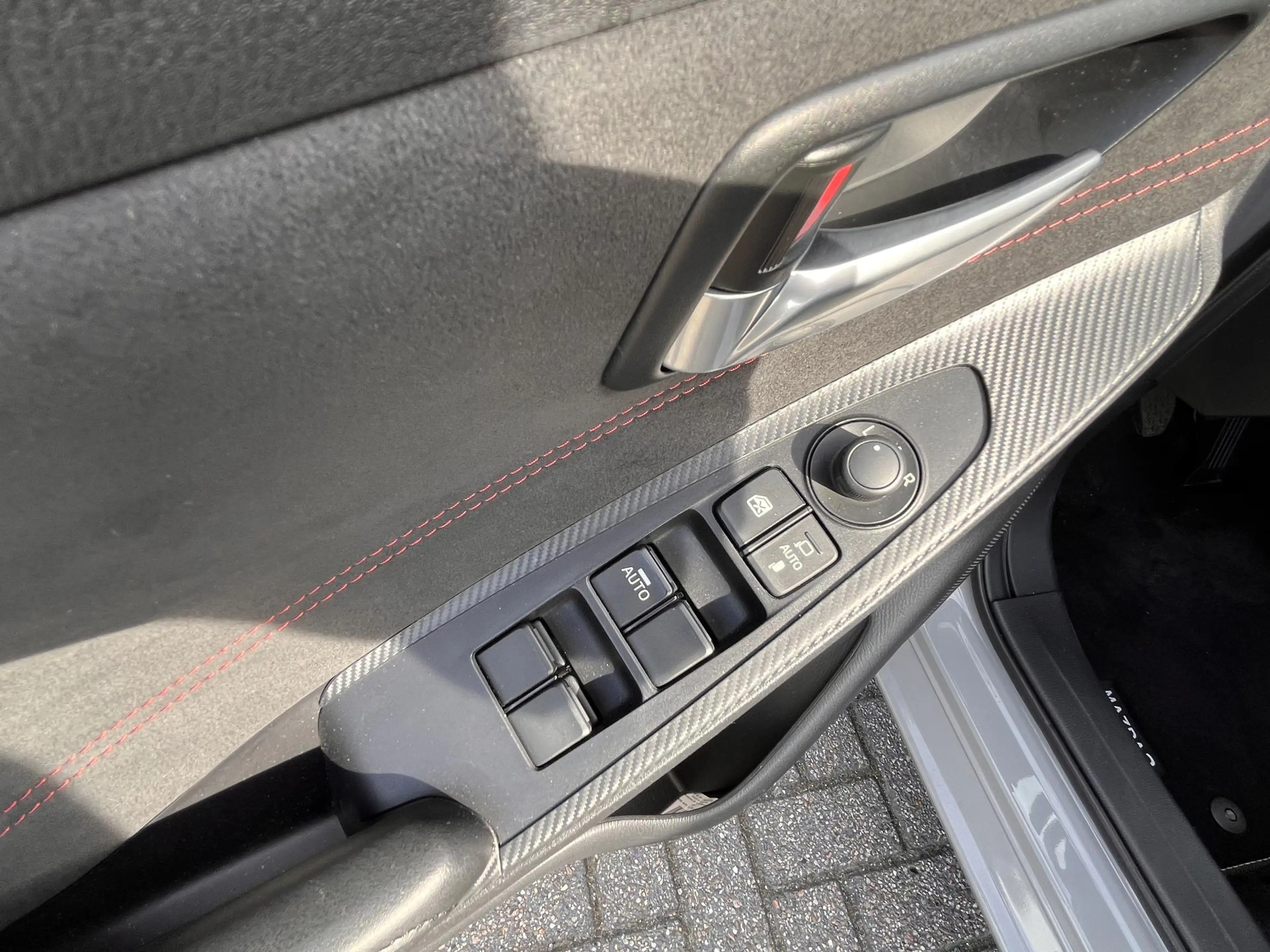 Mazda 2 1.5 e-SkyActiv-G 90 Homura Aka Navigatie | 360 cam — photo 13