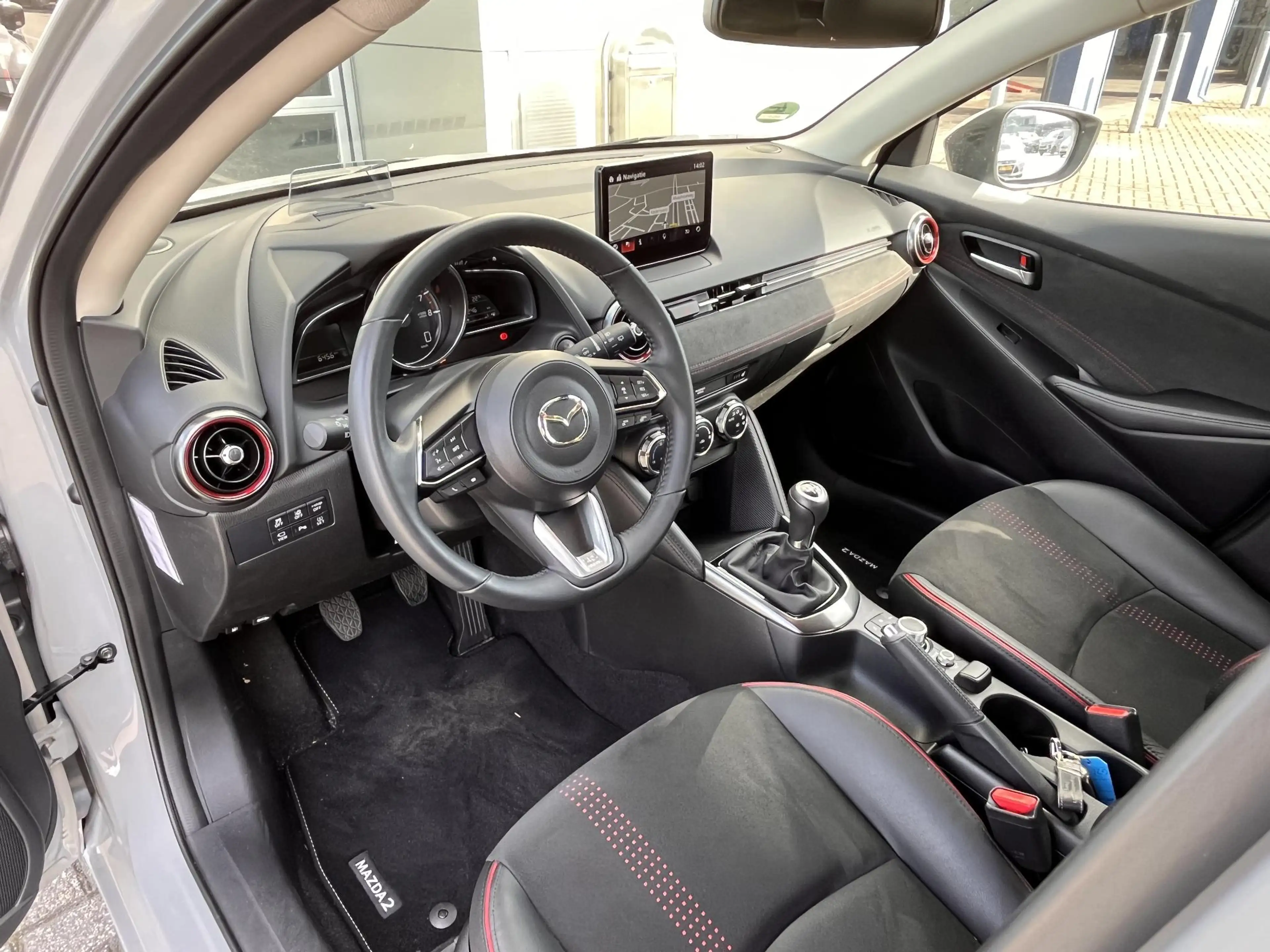 Mazda 2 1.5 e-SkyActiv-G 90 Homura Aka Navigatie | 360 cam — photo 11