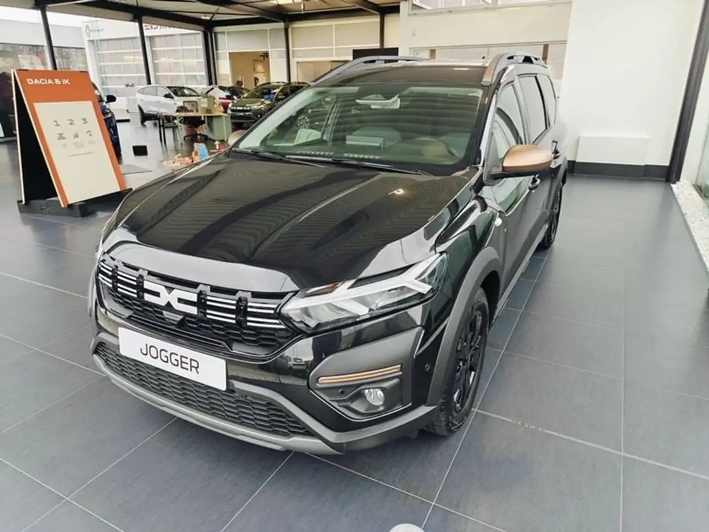 Dacia Jogger Extreme 5pl Hybrid 140 + Hybrid City Pack Negro - 1