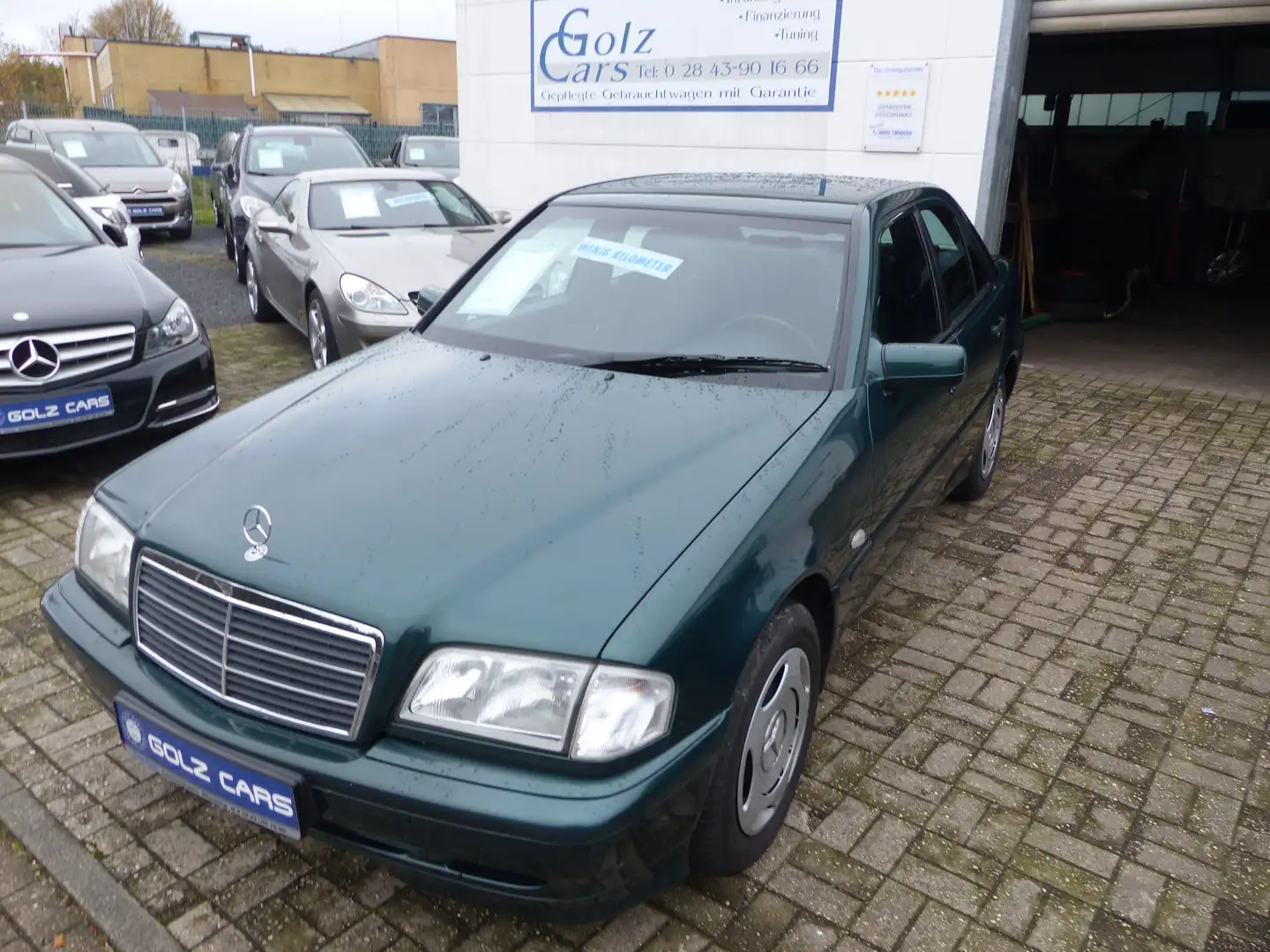 Mercedes-Benz C 180 Classic Verde - 1