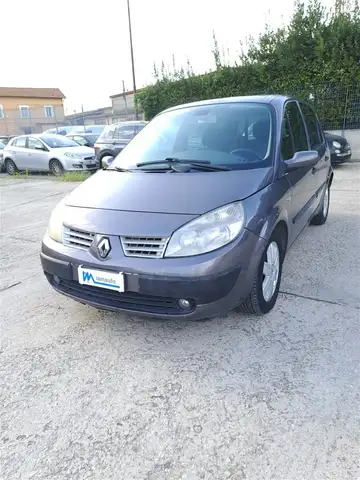 2005 Renault Scenic in Grey for sale