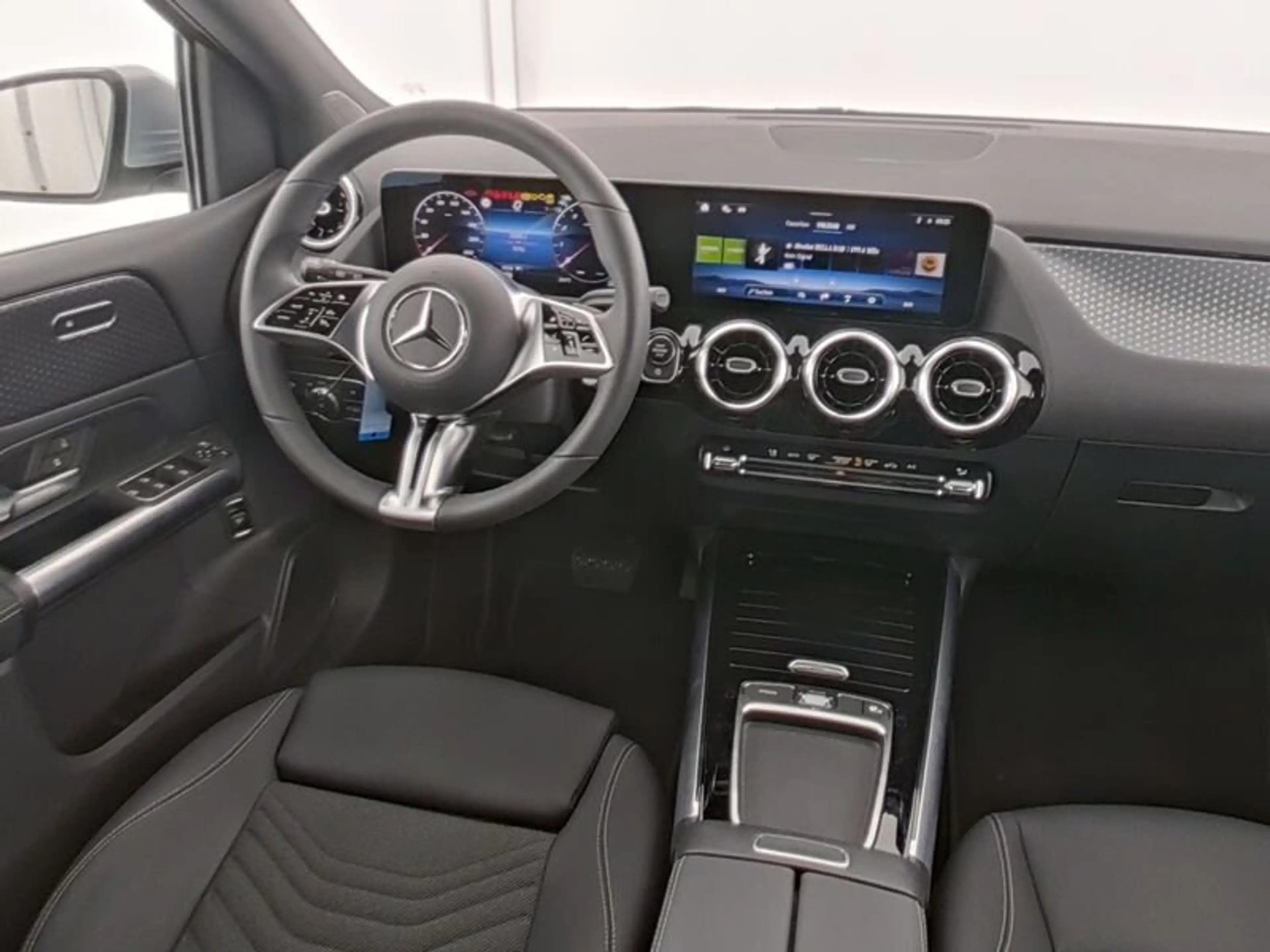 Mercedes-Benz B 180 B 180 Progressive Verkehrszeichen-Assist CarPlay — photo 5
