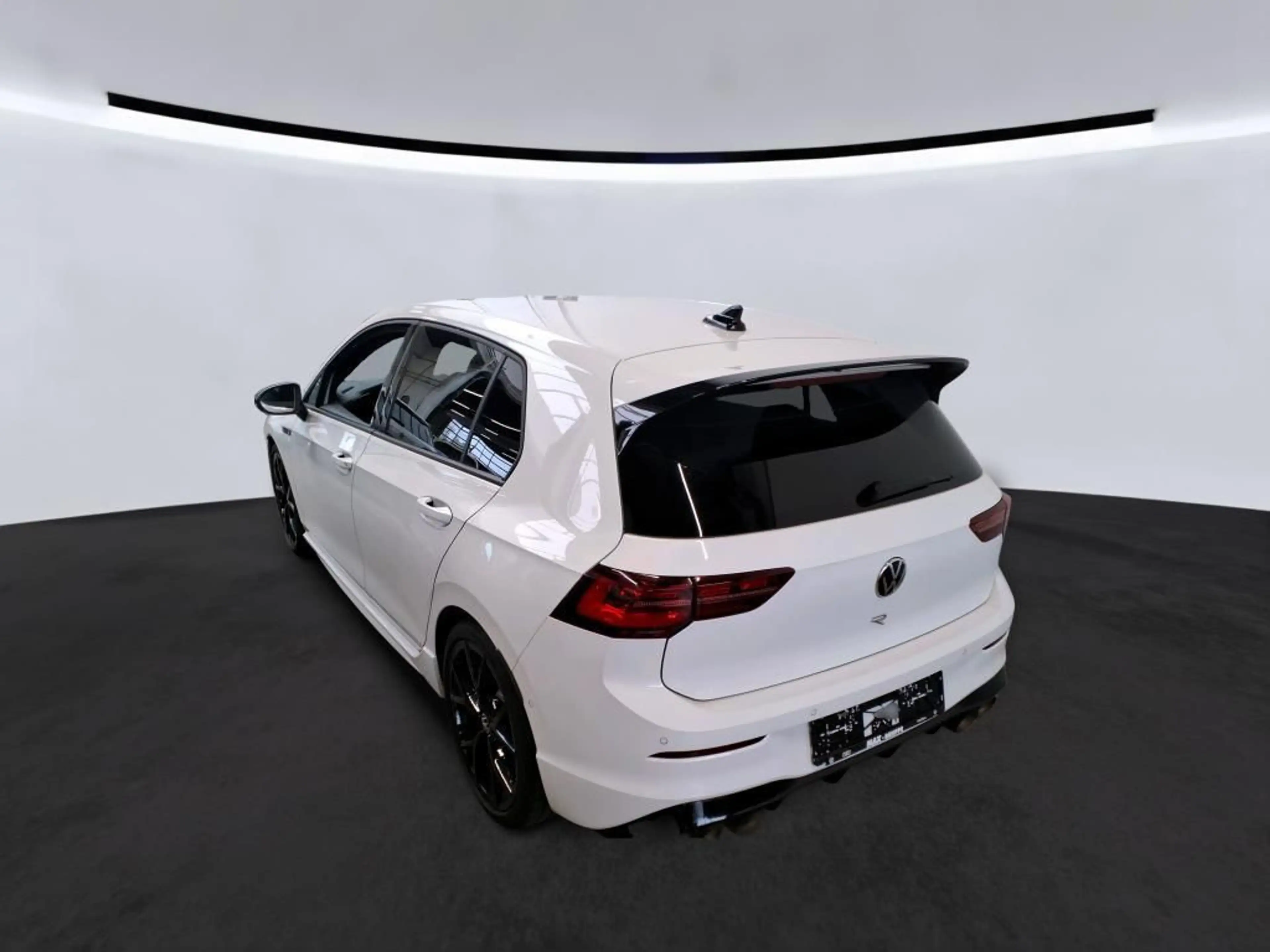 Volkswagen Golf 2.0 TSI R 4Motion *AKRAPOVIC*BLACK-STYLE* — photo 3