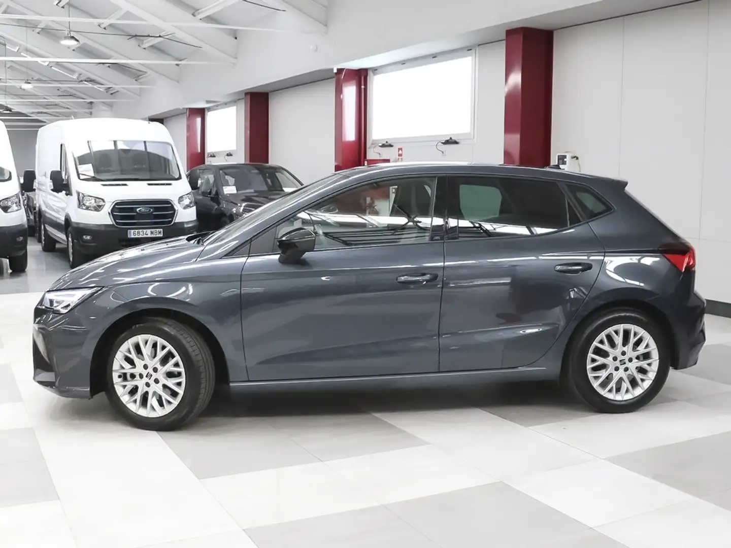 SEAT Ibiza 1.0 TSI S&S FR 85kW Gris - 2