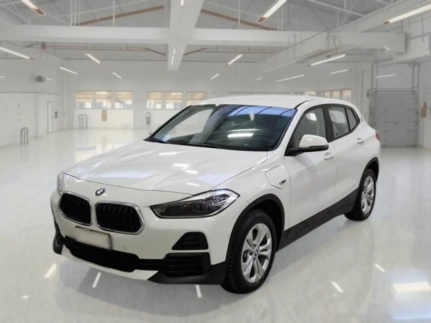 BMW X2 X2 F39 xdrive25e Business X auto Weiß - 1