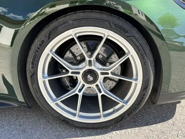 Porsche 911 Carrera GT3 Touring Coupé Ansicht 16