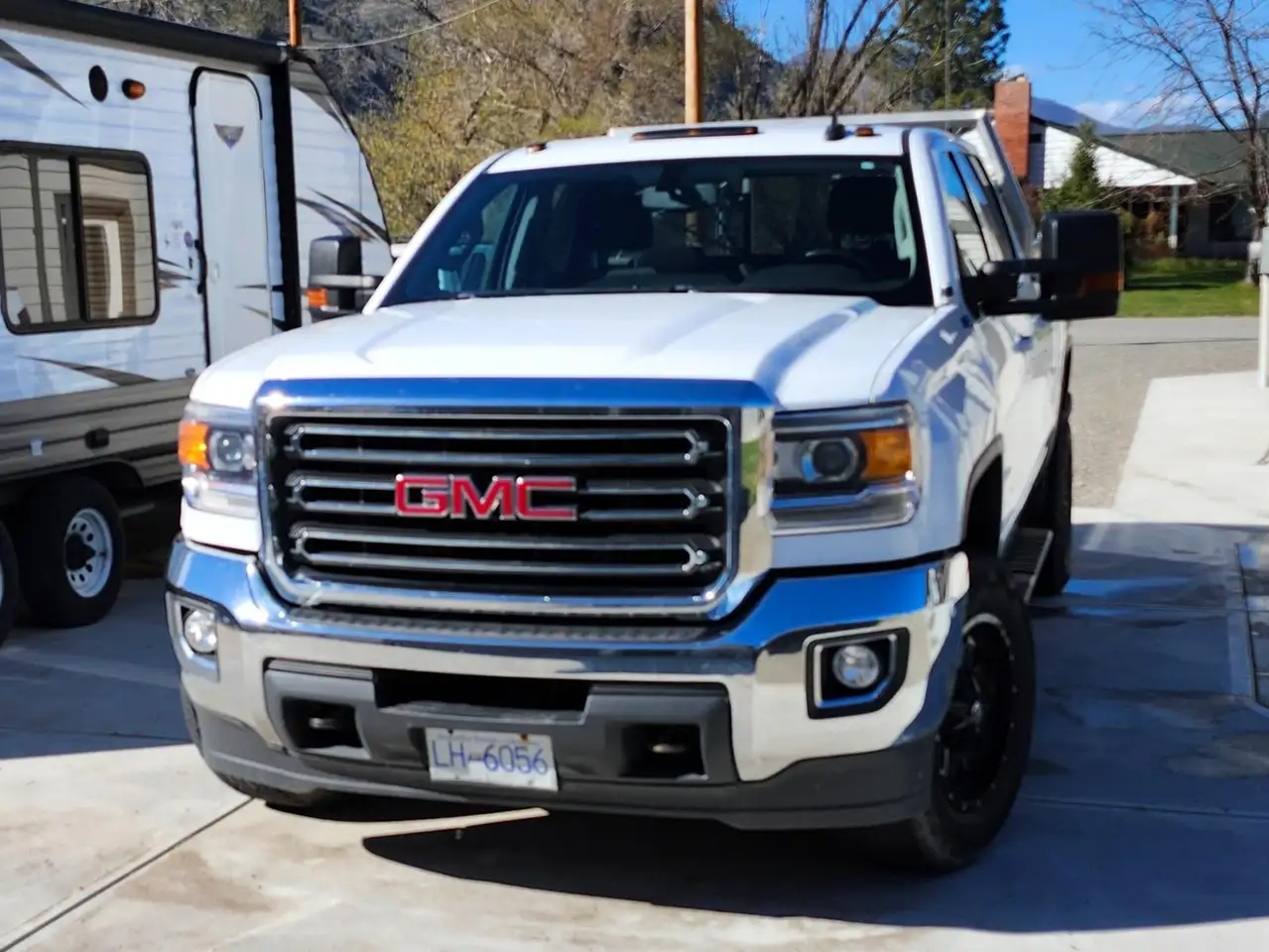GMC Sierra 3500HD снимка GMC Sierra 3500HD