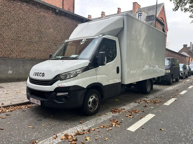 Iveco Daily 2.3 12 mois de garantie prix htva