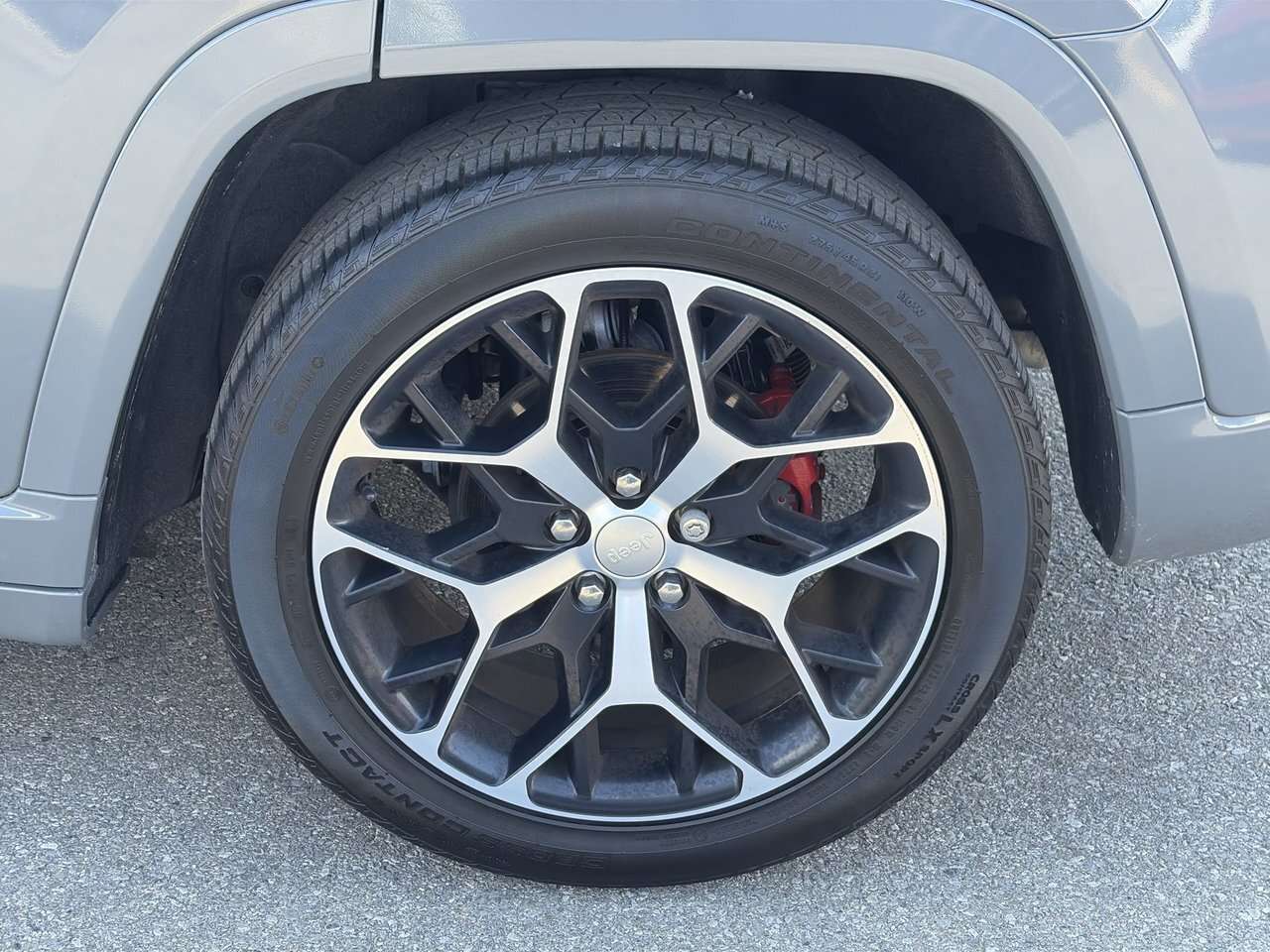 used 2024 Jeep Grand Cherokee car, priced at $56,488