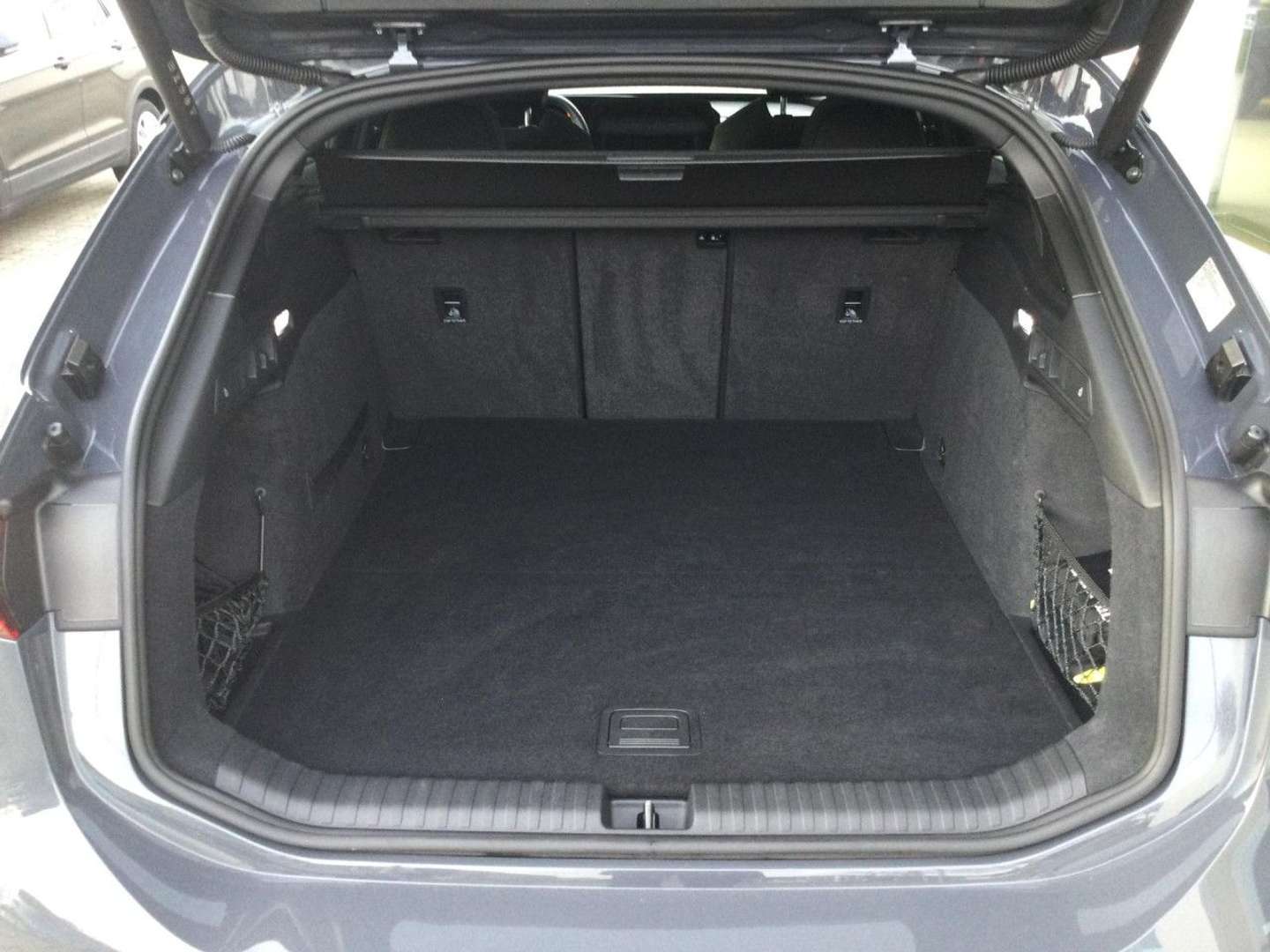 Audi A6 E-tron S Line Avant Performance - - Joinsteer - #2