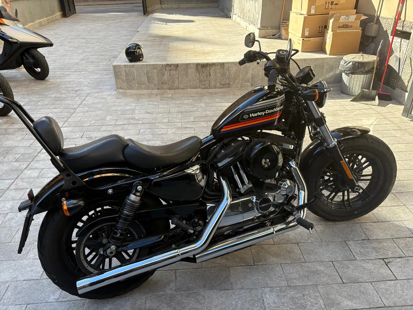 Harley-Davidson Sportster 1200 Czarny - 1