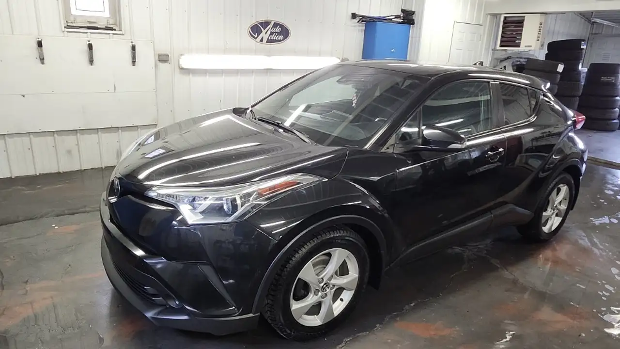 Toyota C-HR снимка Toyota C-HR