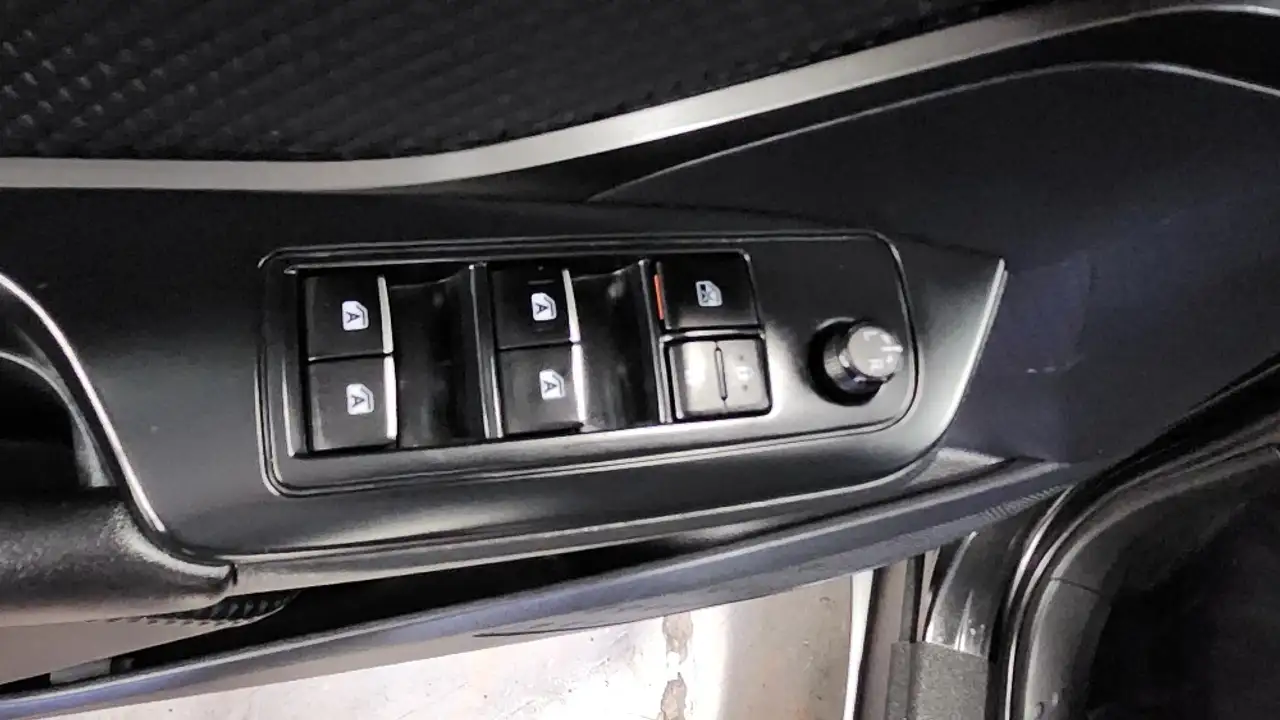 Toyota C-HR снимка Toyota C-HR