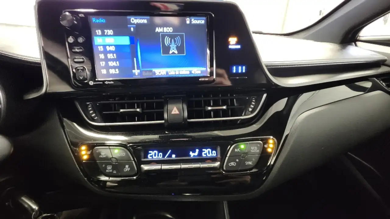 Toyota C-HR снимка Toyota C-HR