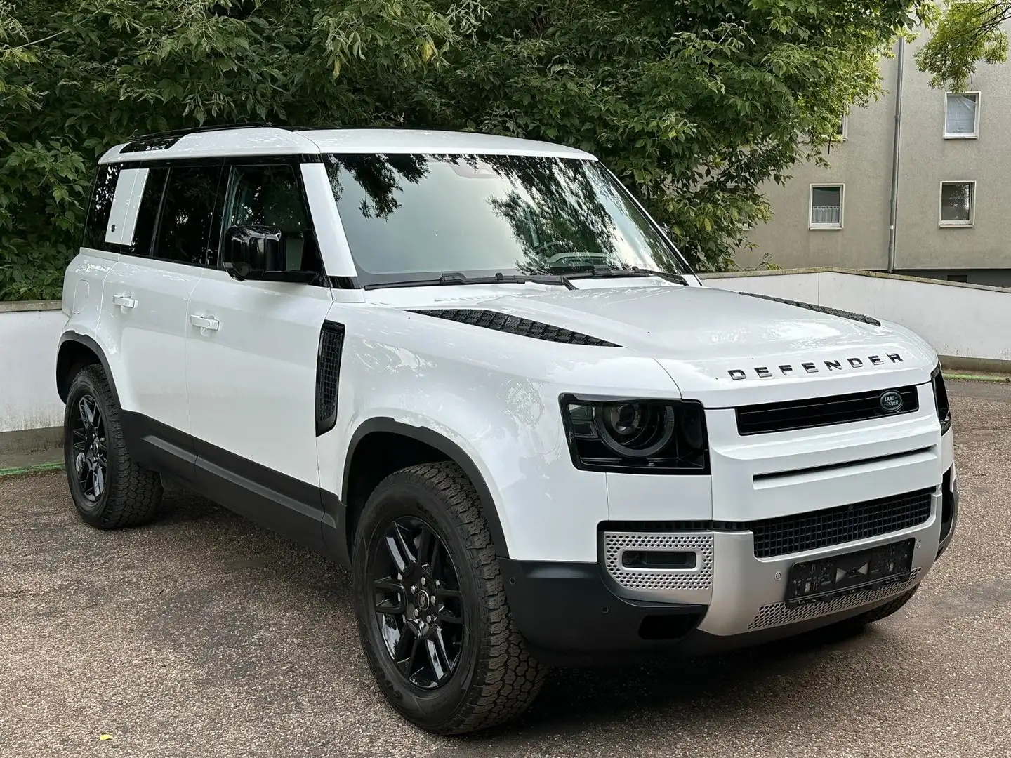 Land Rover Defender 110 D300 HSE  *Top-Zustand-/ Ausstatt* Weiß - 2