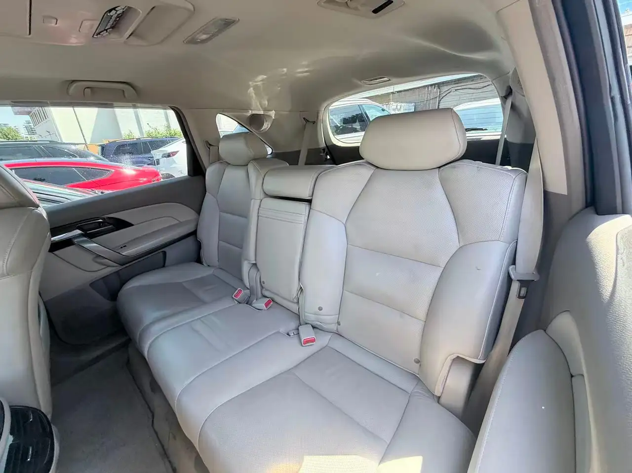 Acura MDX снимка Acura MDX