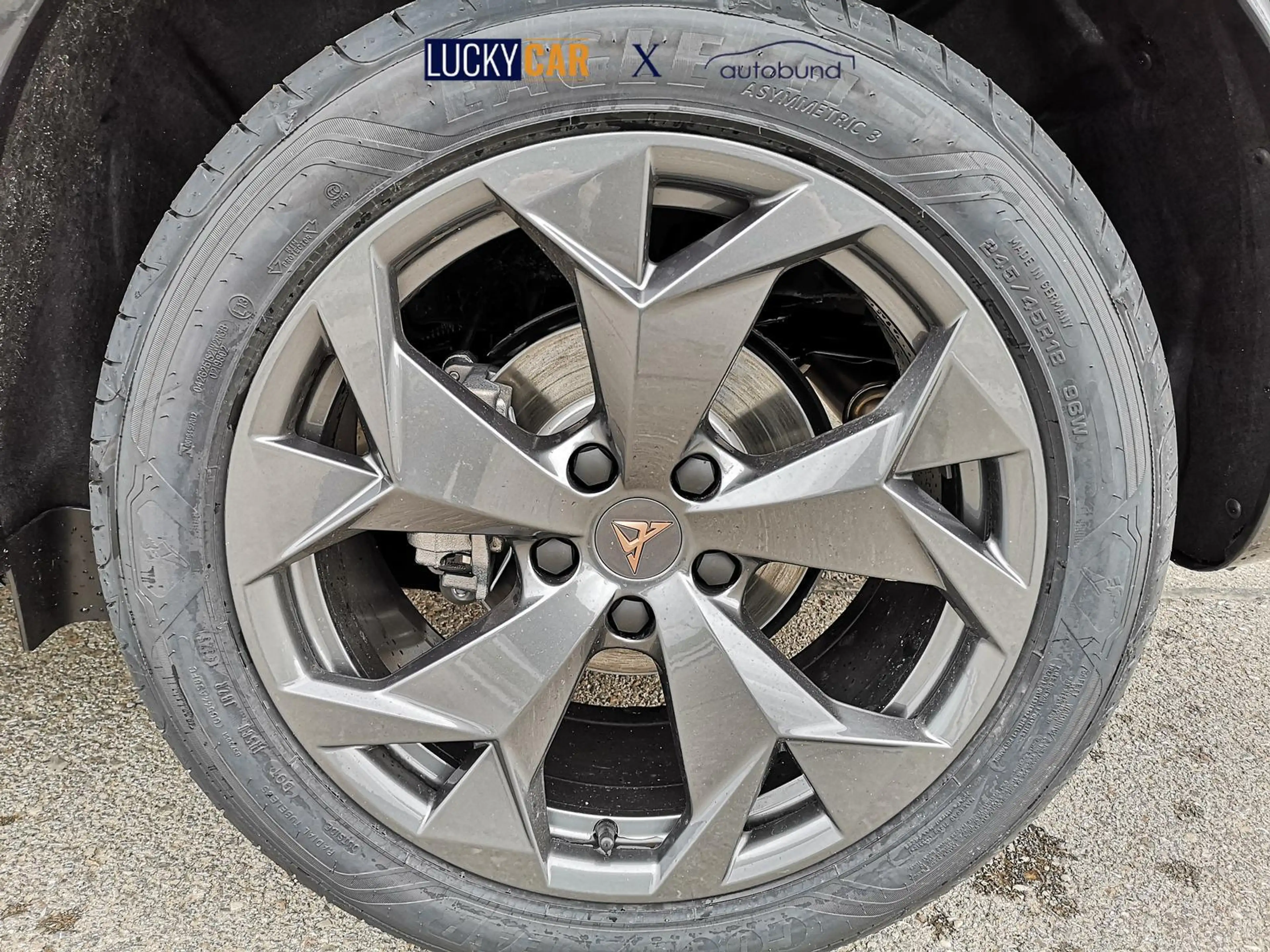 CUPRA Formentor 1.5 eTSI 110 kW DSG AHK ACC LED 110 kW (150 PS)... — photo 3