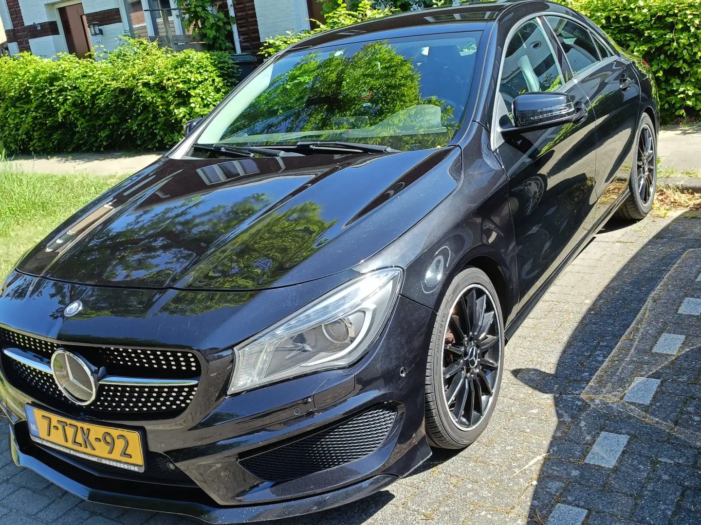 Mercedes-Benz CLA 180 CLA 180 BE. Ambition Black - 1