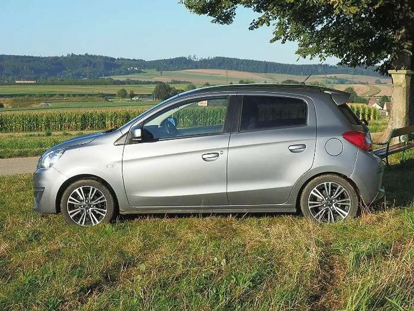 Mitsubishi Space Star Space Star 1,2 MIVEC Invite Connect AS Grau - 1
