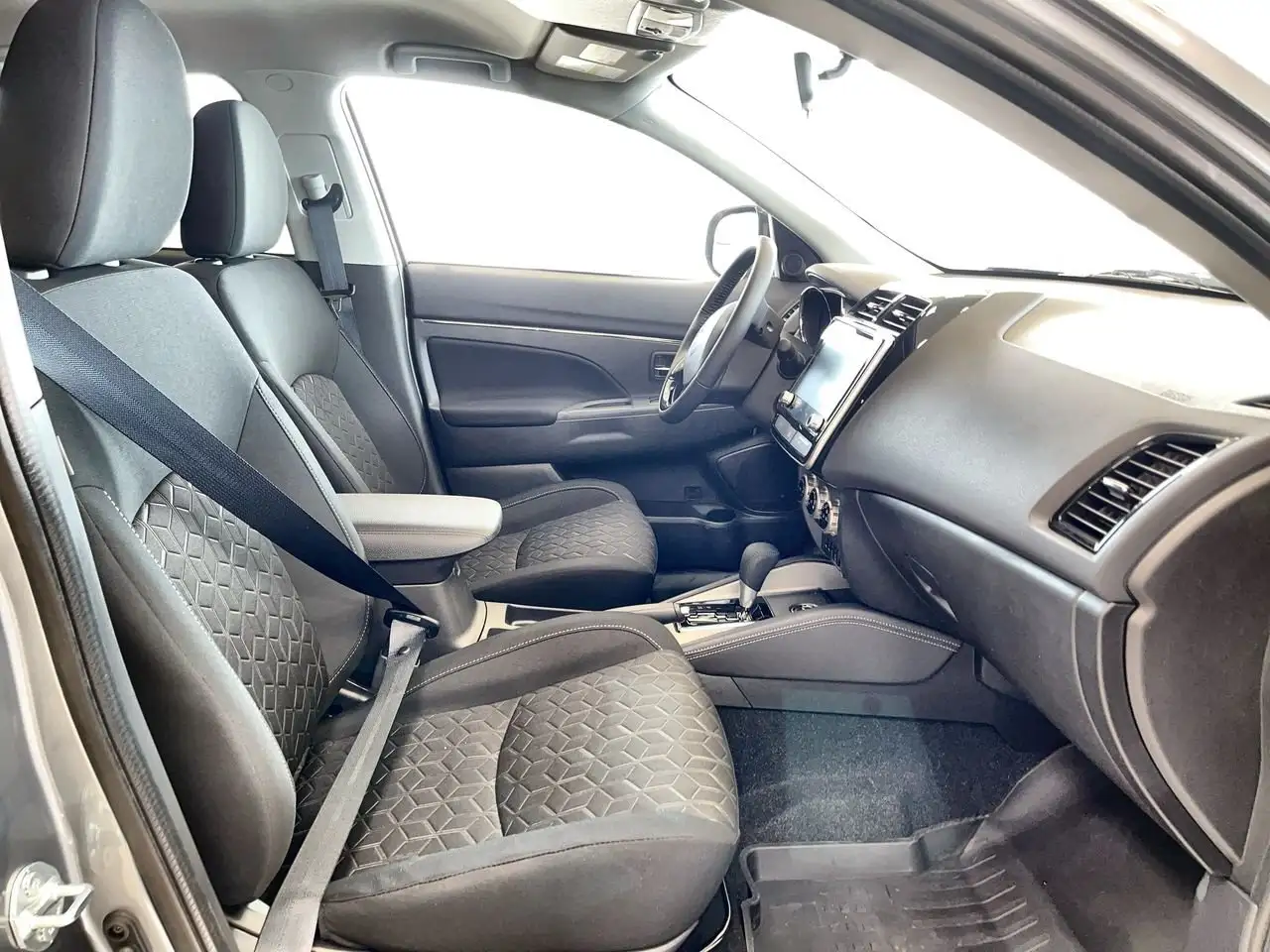 Mitsubishi RVR снимка Mitsubishi RVR