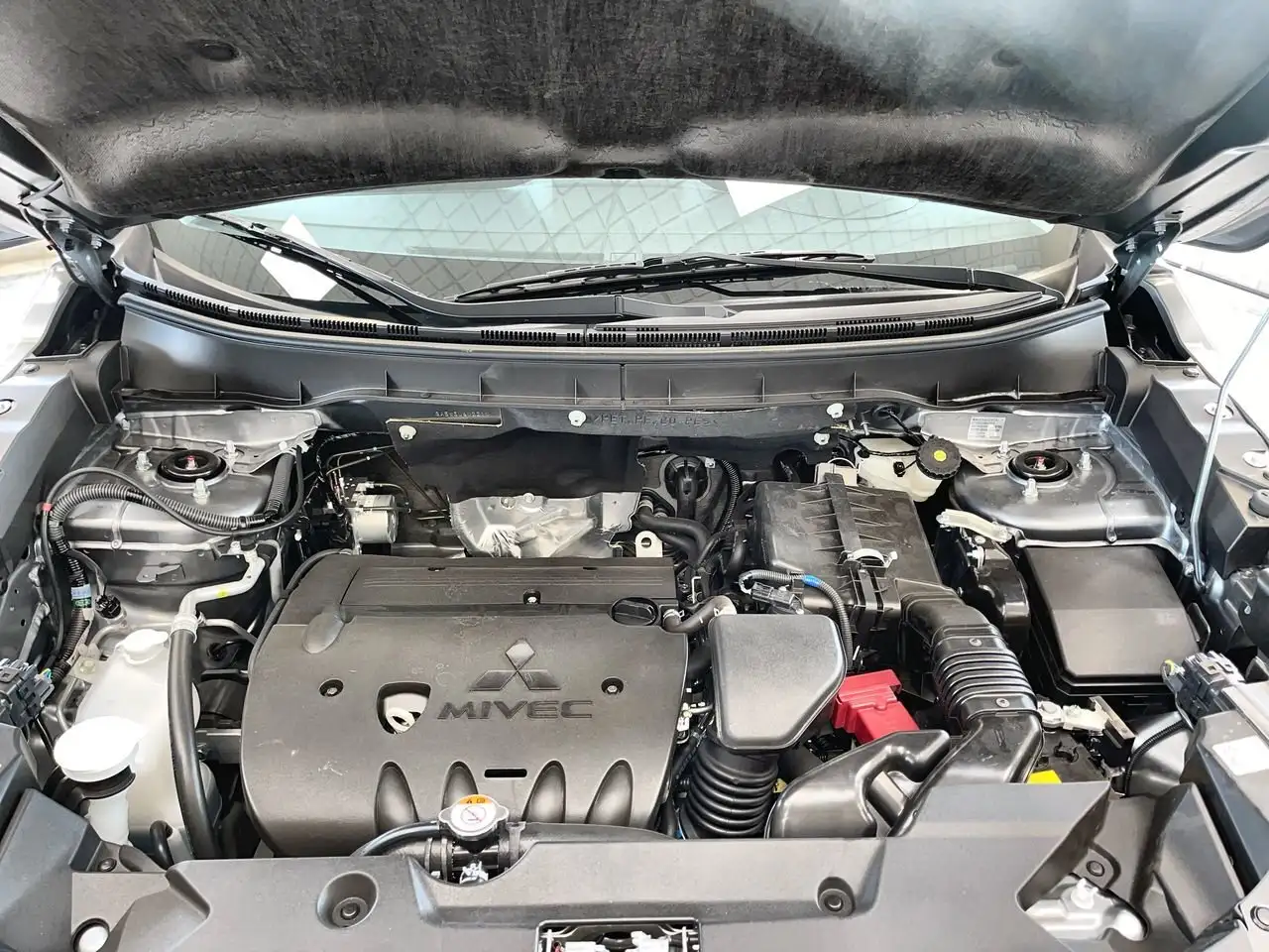 Mitsubishi RVR снимка Mitsubishi RVR
