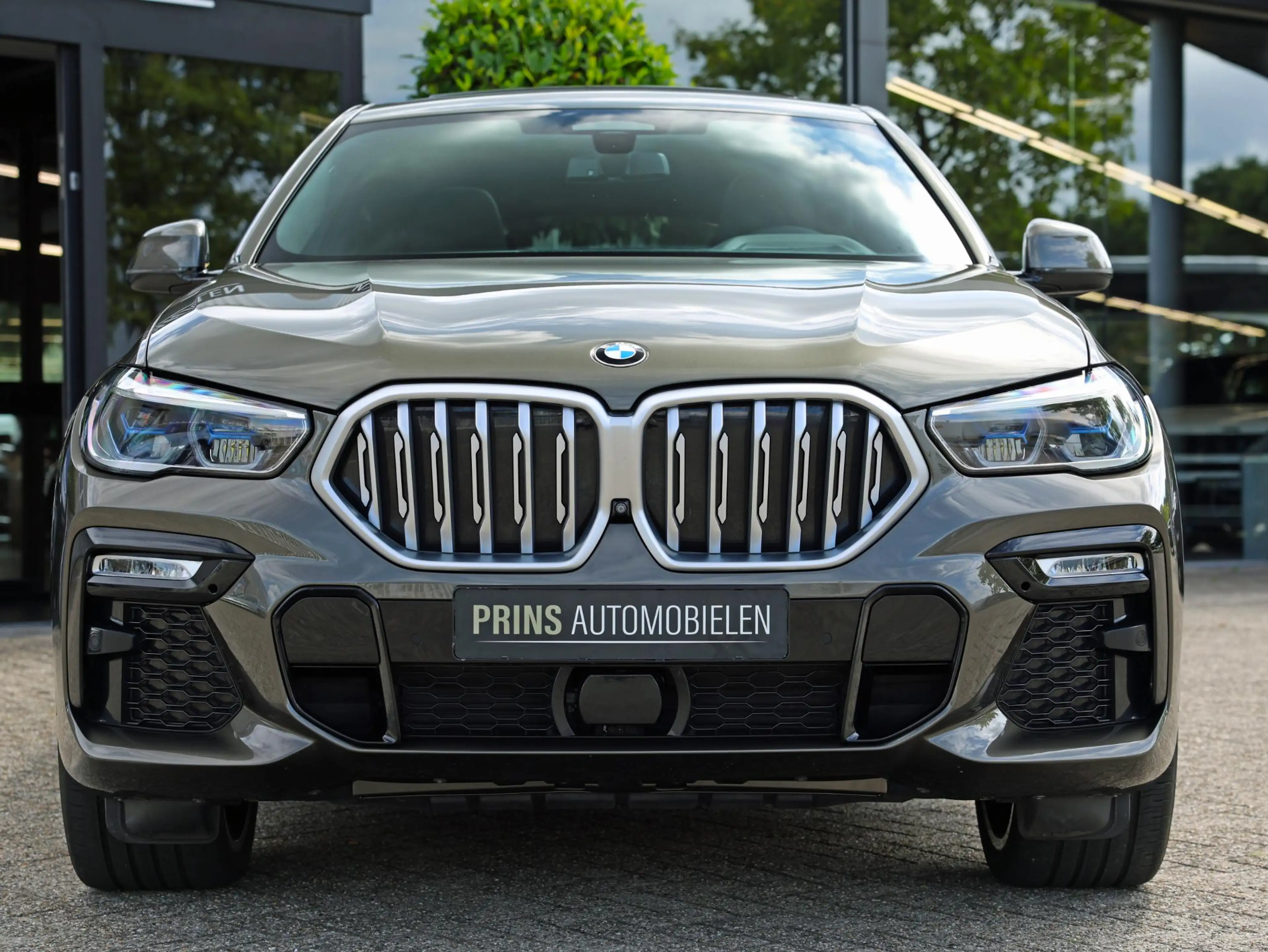 BMW X6 xDrive40i M-Sport|Iconic Glow|Pano|Laser|Nappa — photo 17