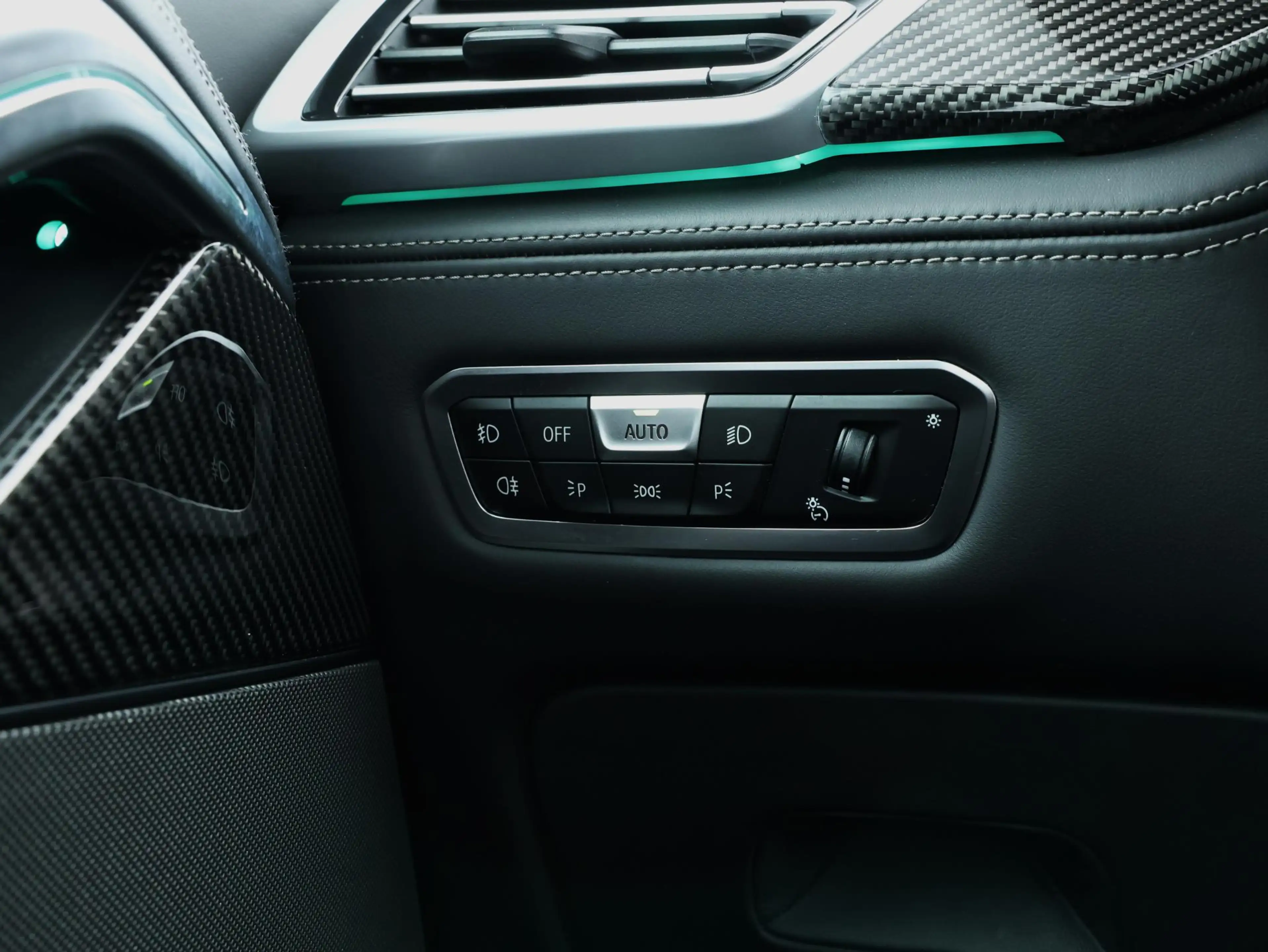 BMW X6 xDrive40i M-Sport|Iconic Glow|Pano|Laser|Nappa — photo 26